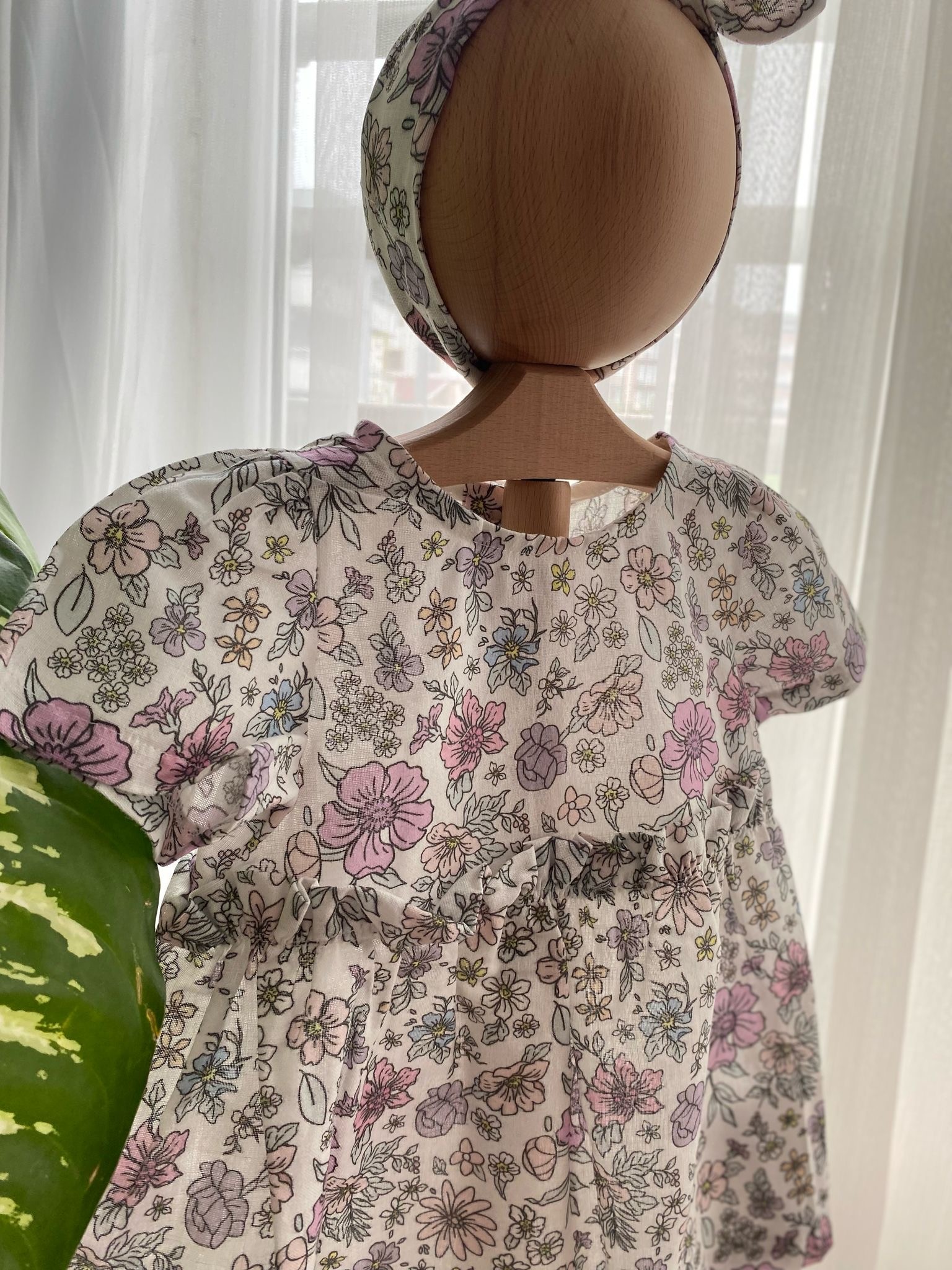 Kız Bebek Çiçek Desenli Saç Bantlı Romper Elbise