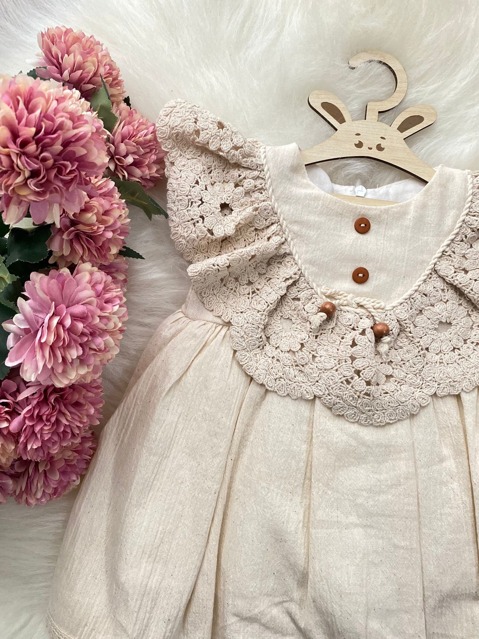 Kız Bebek Ekru Boncuklu İşlemeli Vintage Elbise