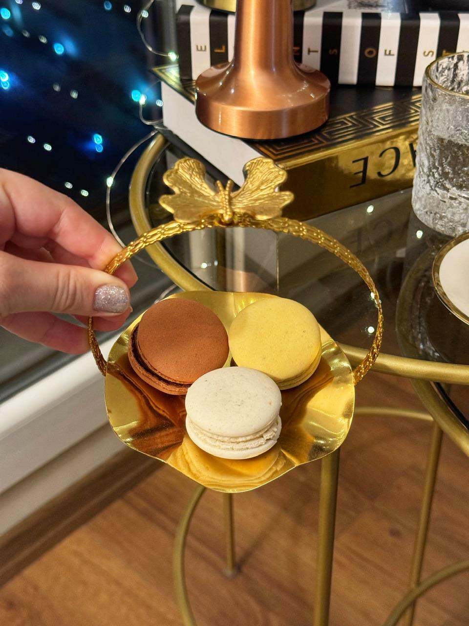 KELEBEK DETAYLI LOKUMLUK/ALTLIK