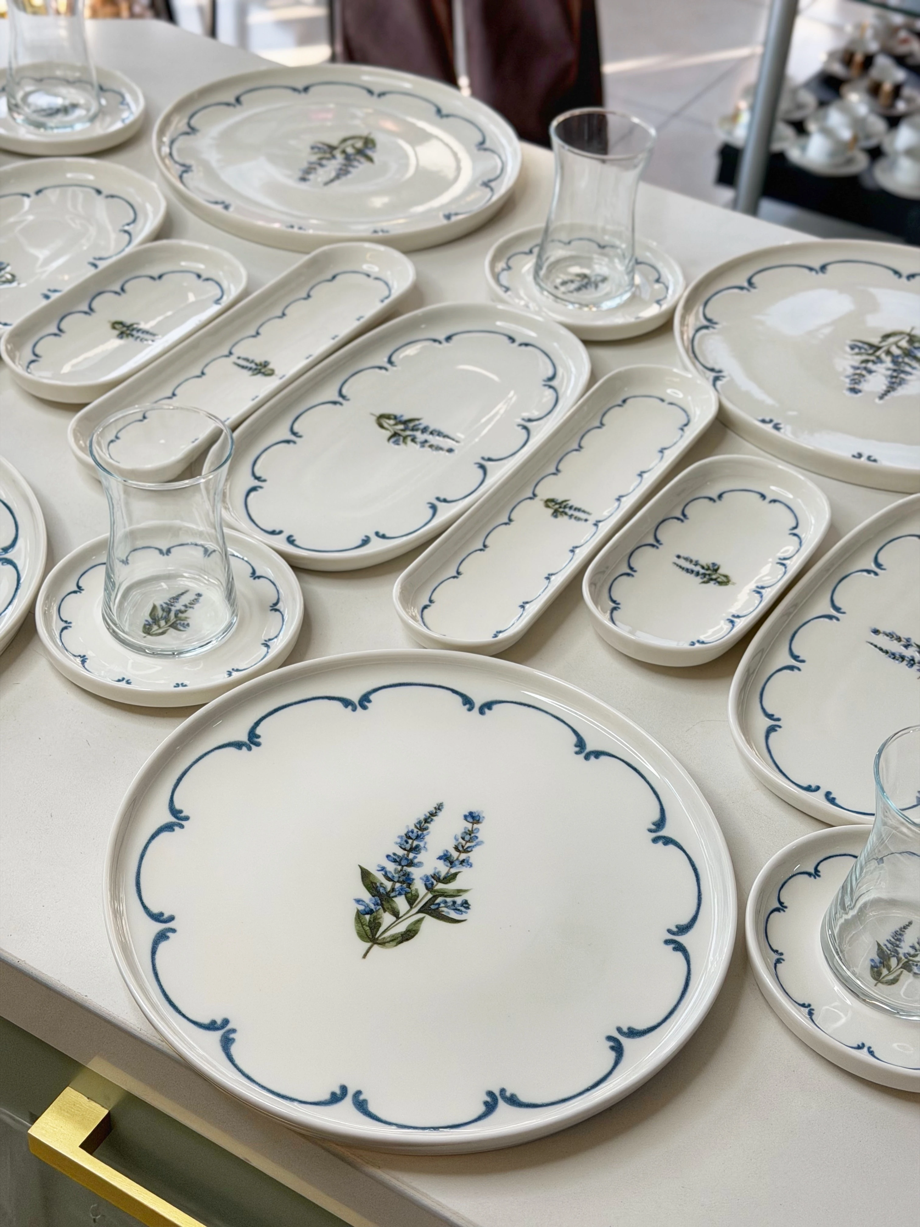 Okaliptus 29 Parça 6 Kişilik Porselen Kahvaltı Takımı 