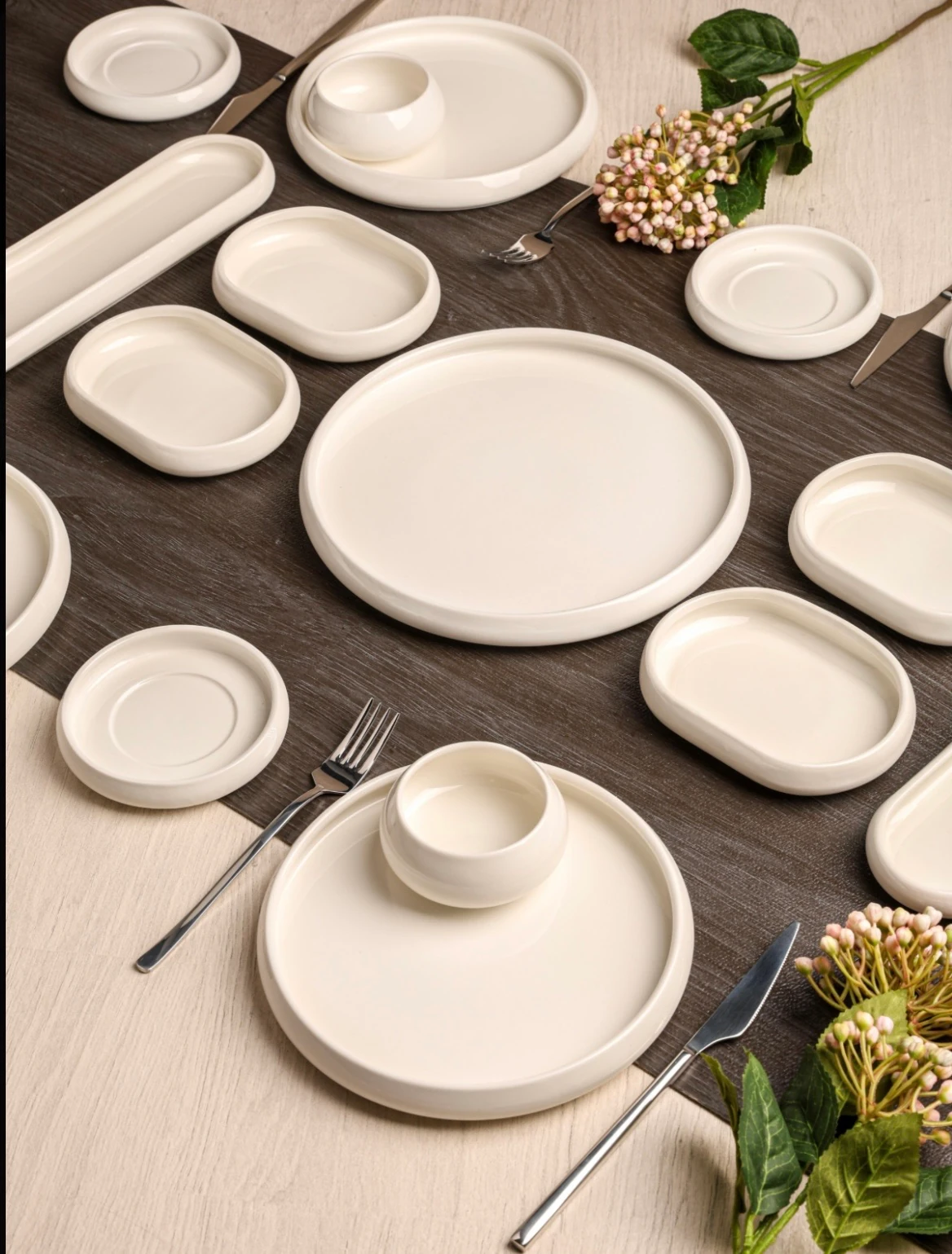 Victus 25 Parça Porselen Kahvaltı Takımı