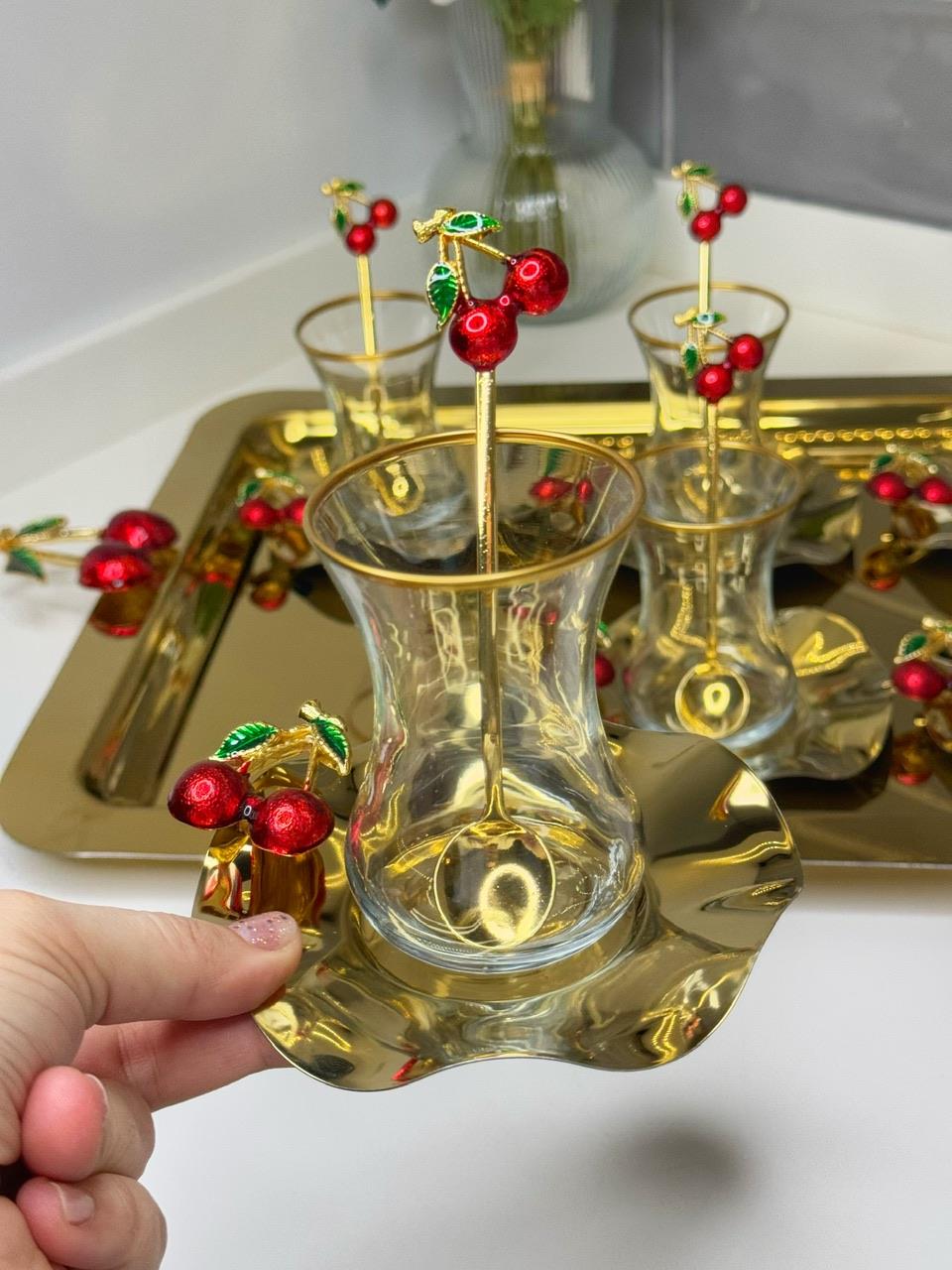 19 Parça Kiraz Çay Seti