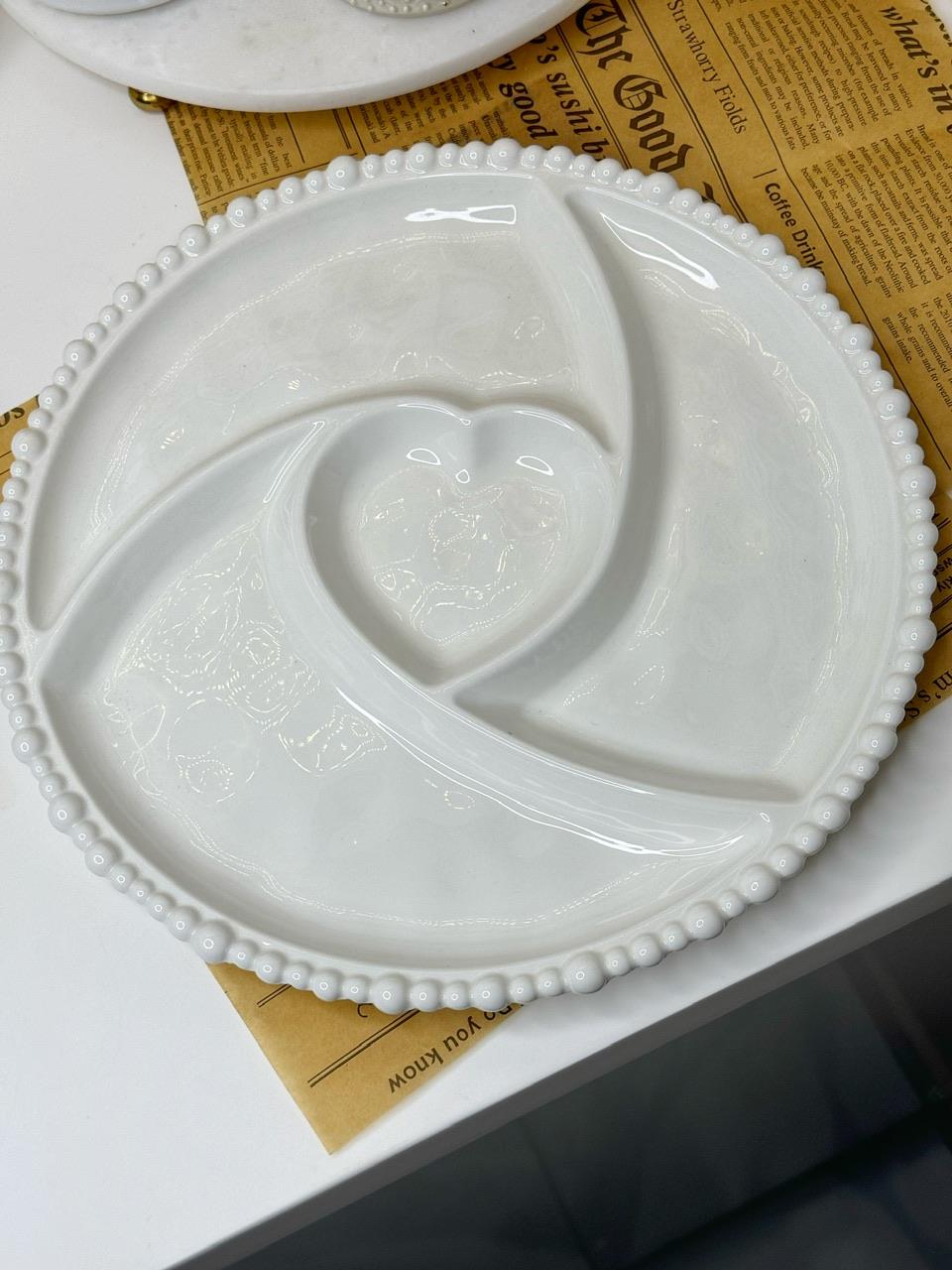 PİRAYE KALPLİ BÖLMELİ SUNUMLUK