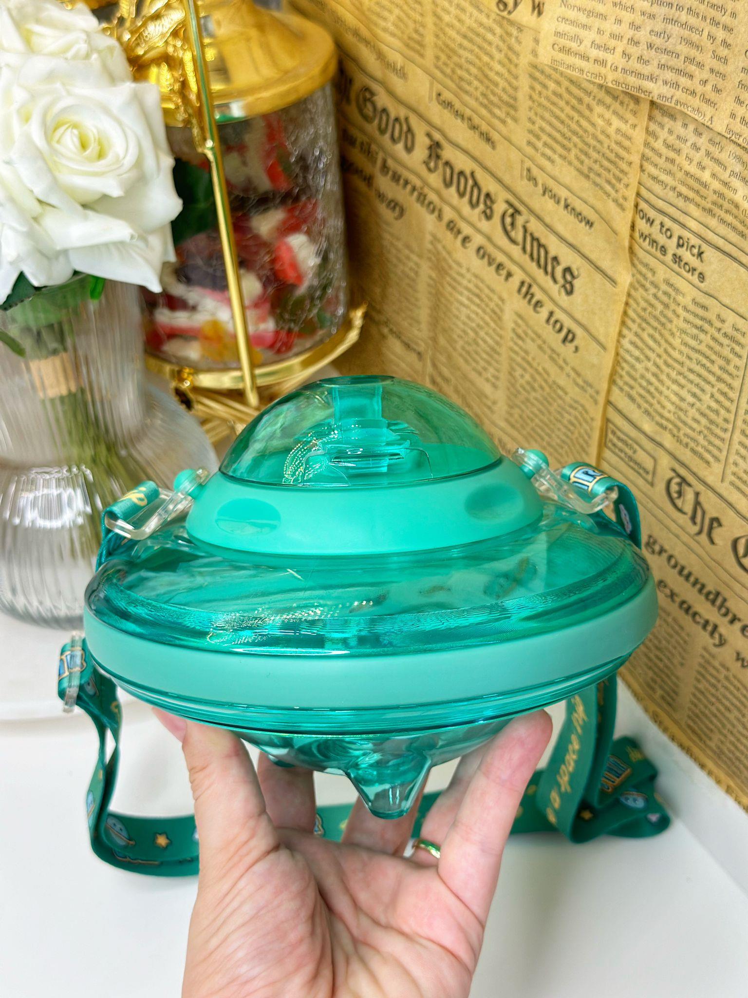 1 Alana 1 Bedava Yeşil Ufo Matara / Suluk