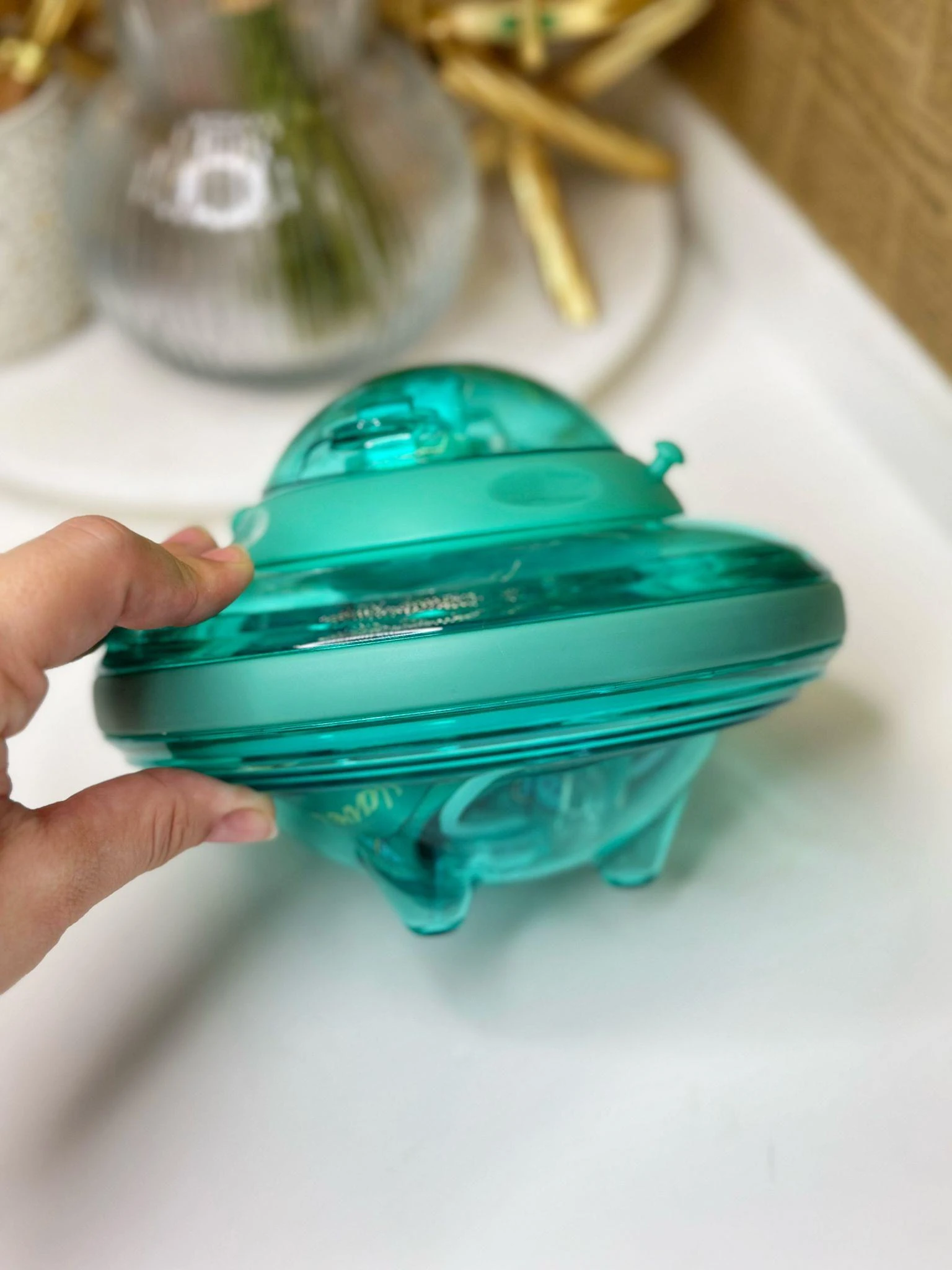 1 Alana 1 Bedava Yeşil Ufo Matara / Suluk