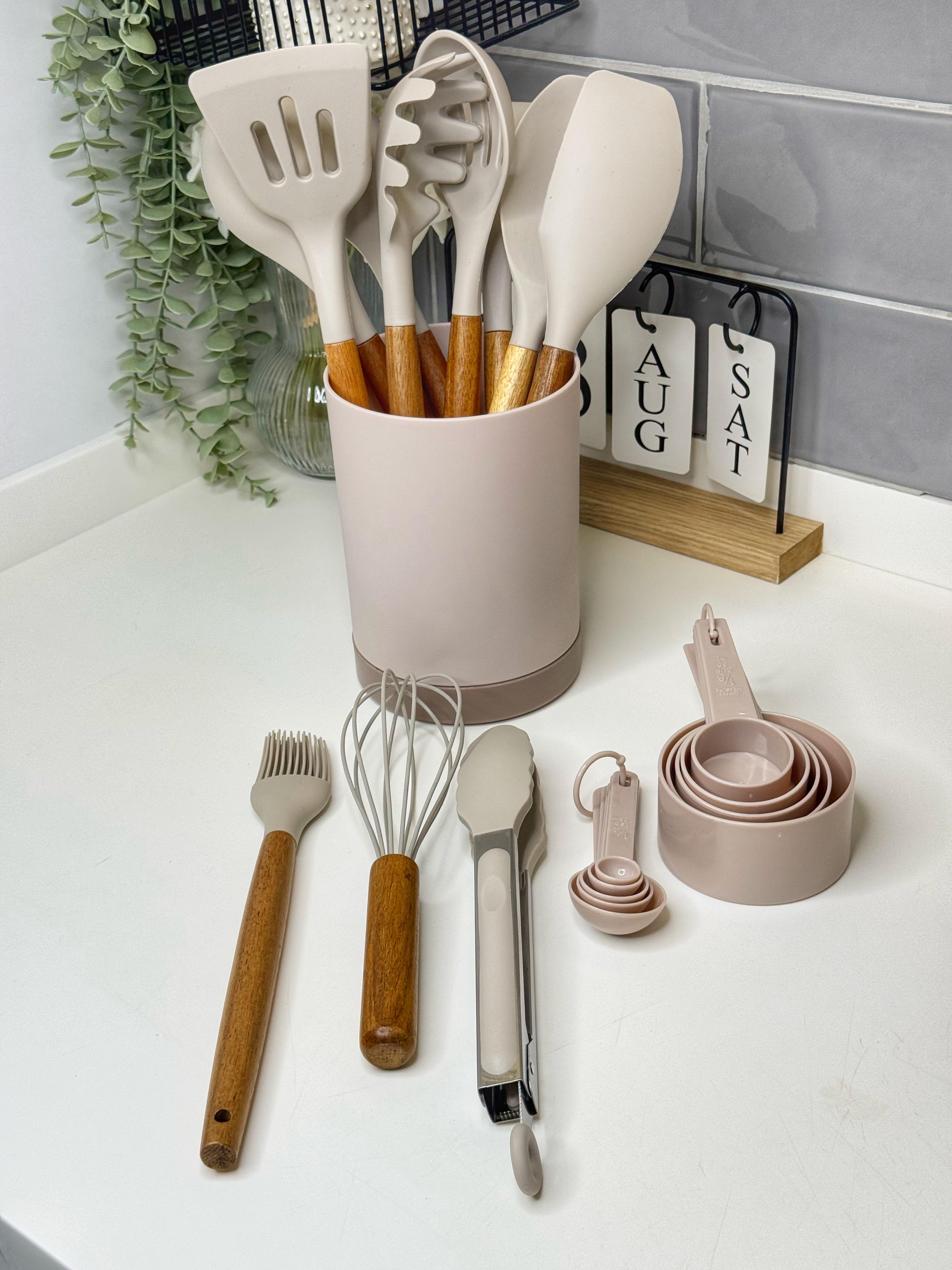 22 Parça Silikon Set & Ölçek Kaşığı