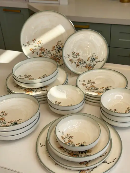 Nostaljik 24 Parça 6 Kişilik Porselen Yemek Takımı