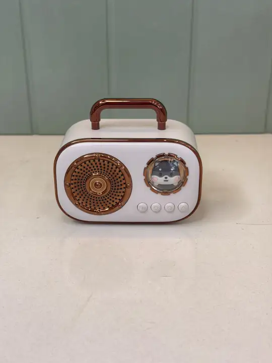 Beyaz Retro Radyo / Ses Bombası