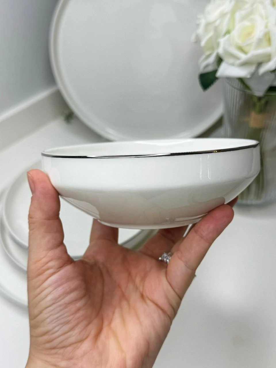 24 PARÇA BEYAZ GÜMÜŞ MASAL YEMEK TAKIMI