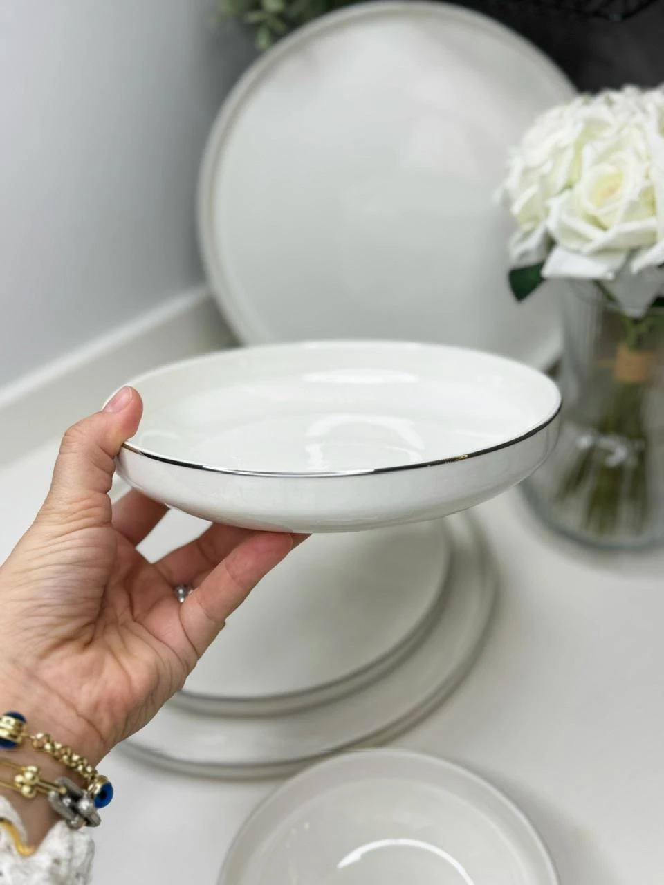 24 PARÇA BEYAZ GÜMÜŞ MASAL YEMEK TAKIMI