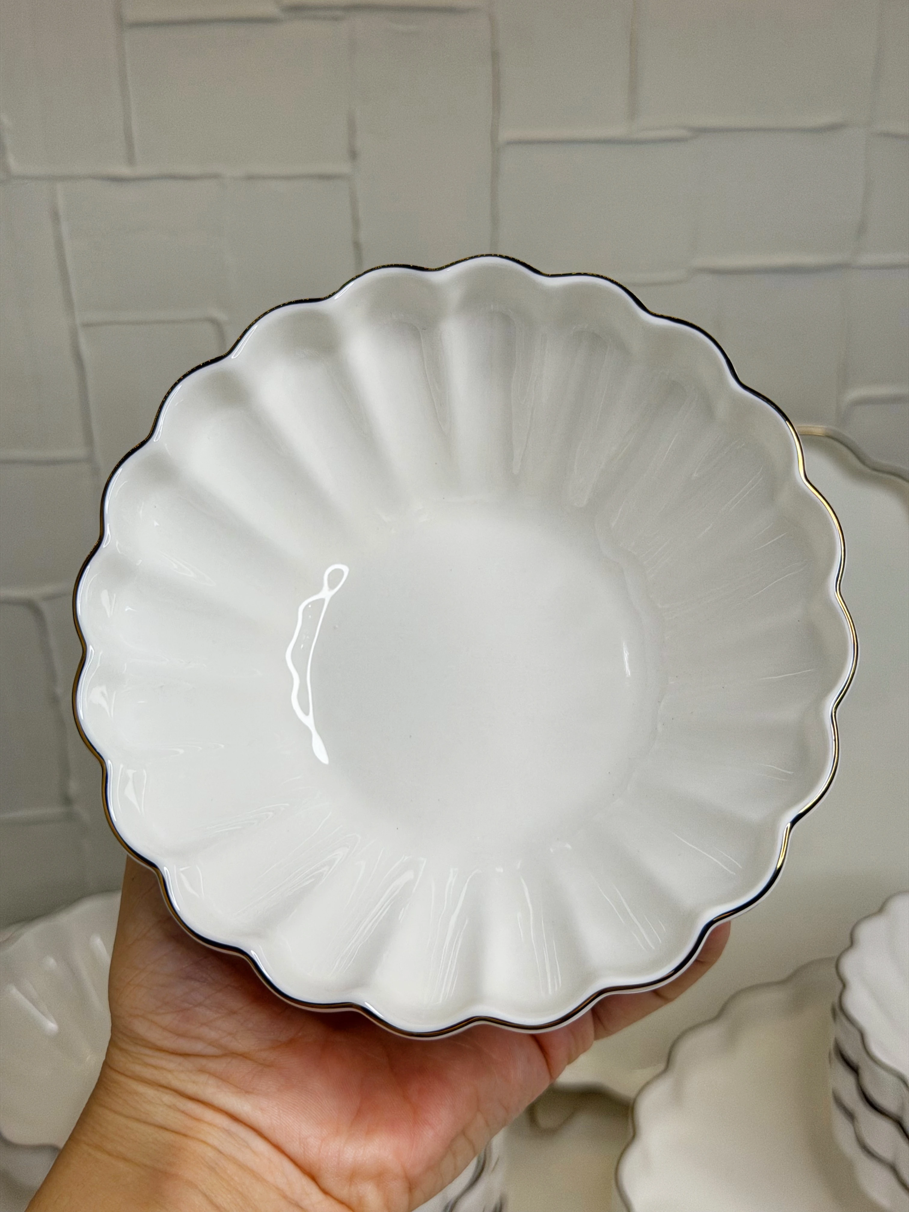 Royal Charm 24 Parça 6 Kişilik Porselen Yemek Takımı 