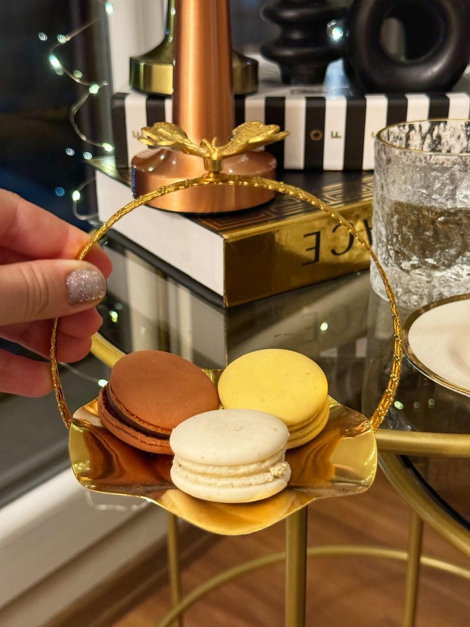 KELEBEK DETAYLI LOKUMLUK/ALTLIK