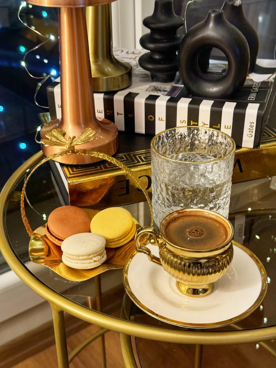 KELEBEK DETAYLI LOKUMLUK/ALTLIK