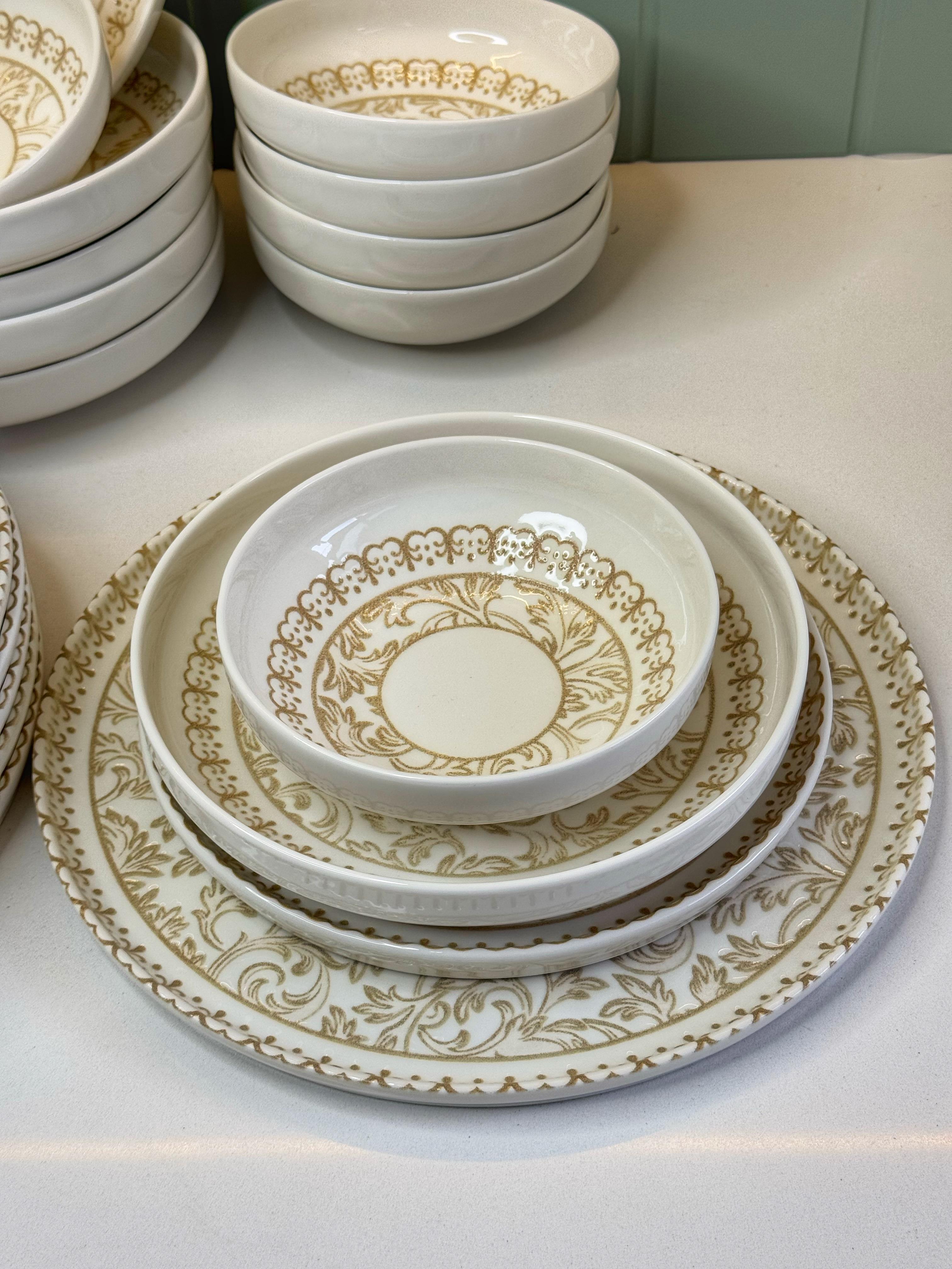 Halo 24 Parça 6 Kişilik Yemek Takımı