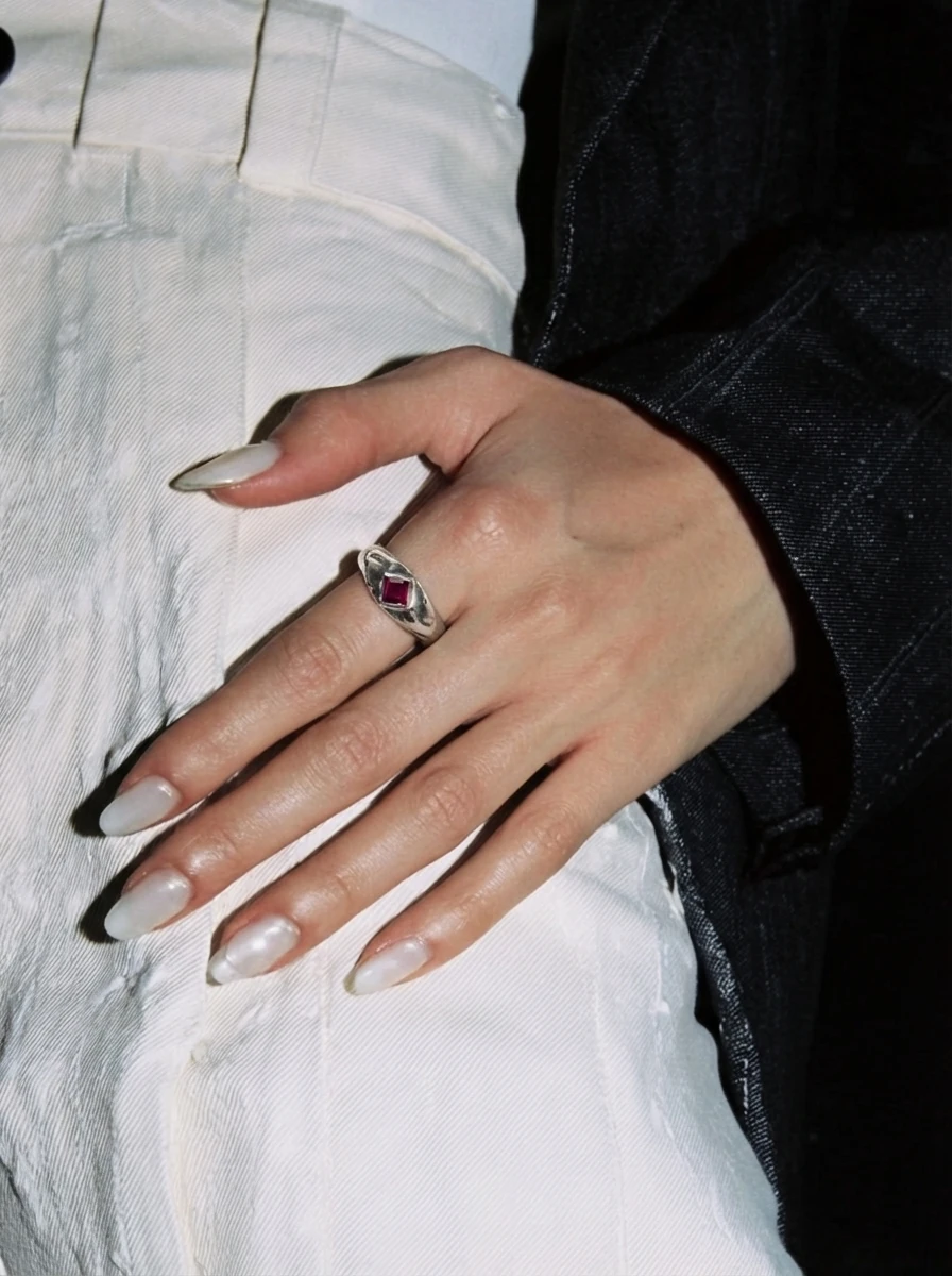 Vespera Ring