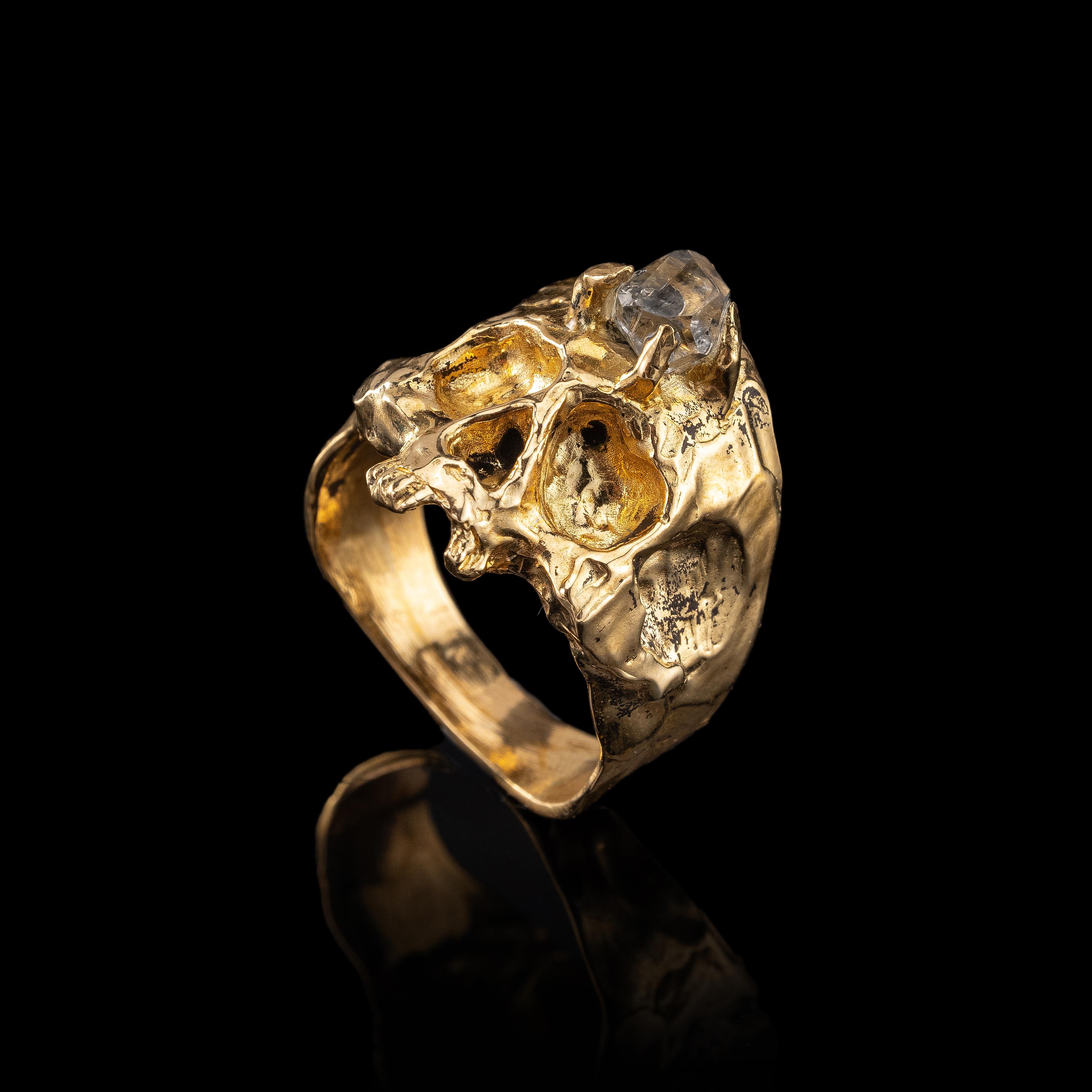 Lucivault Ring