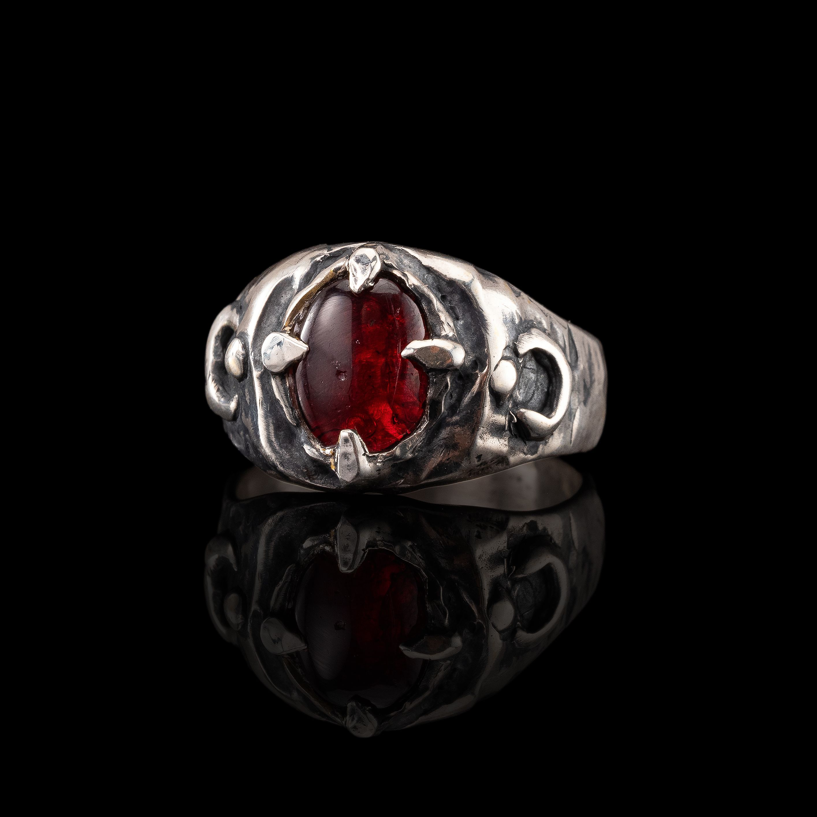 Velmira Ring