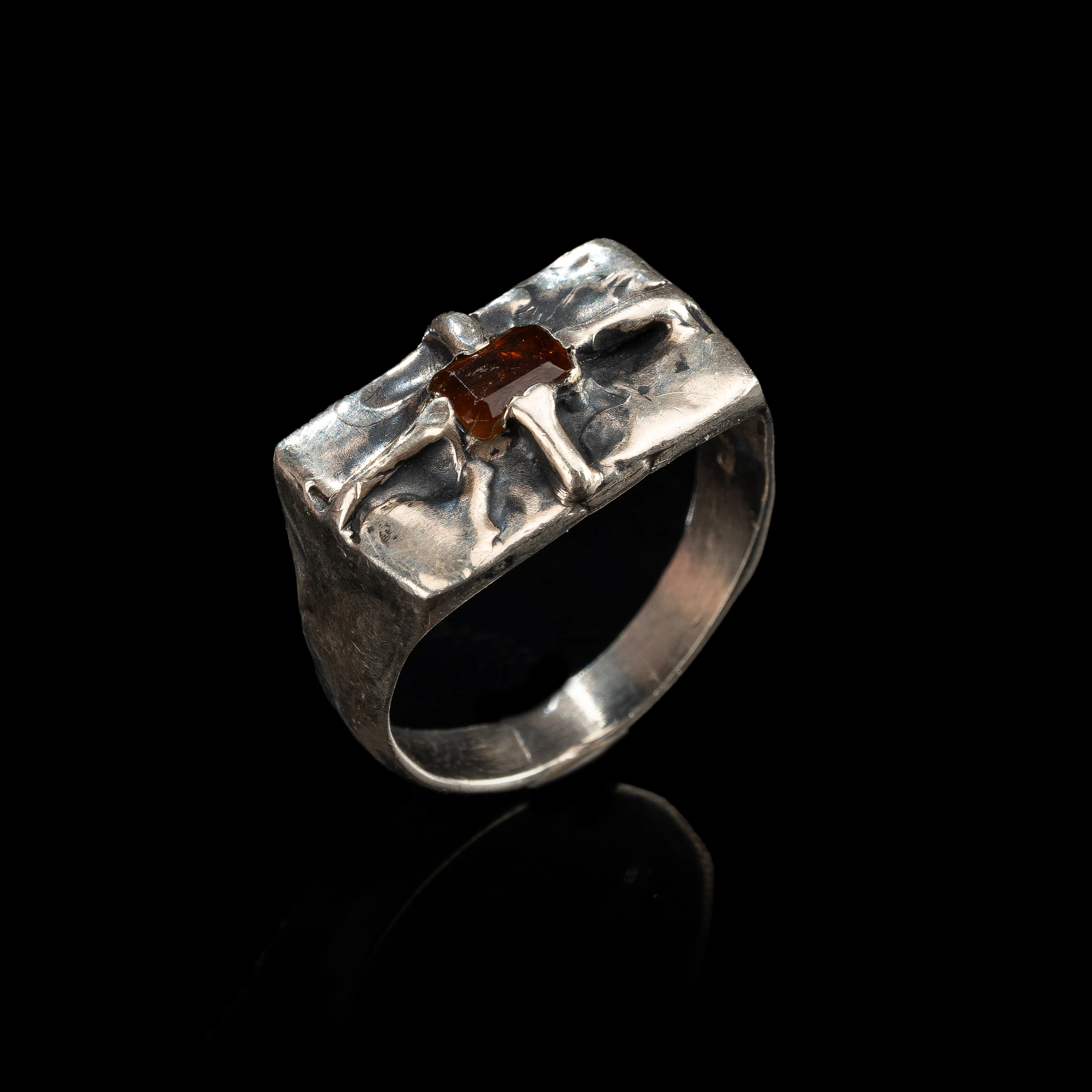 Carminis Ring