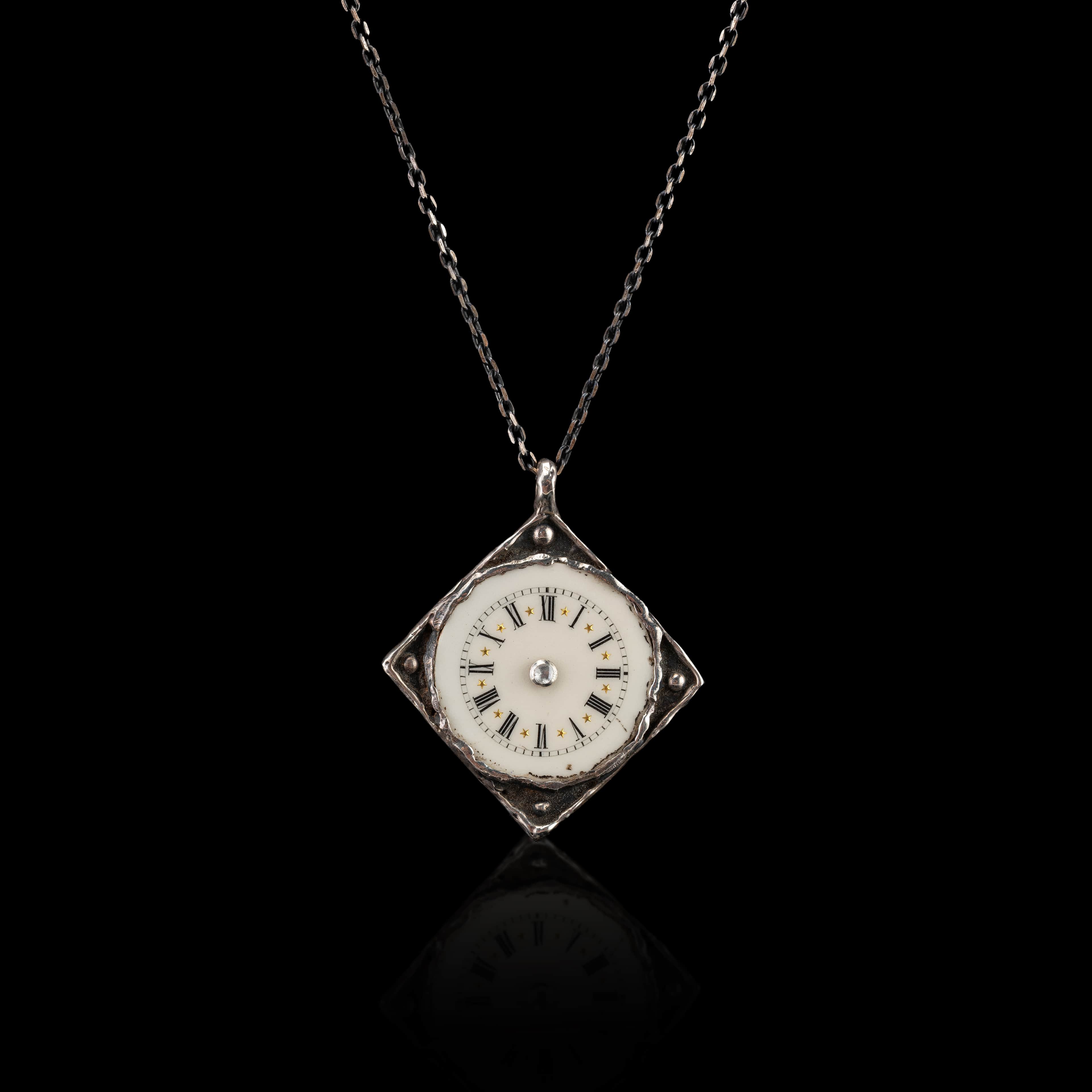 Kairos Necklace