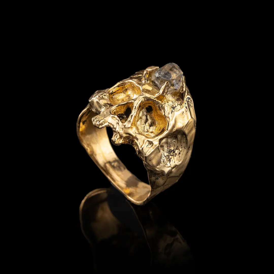 Lucivault Ring