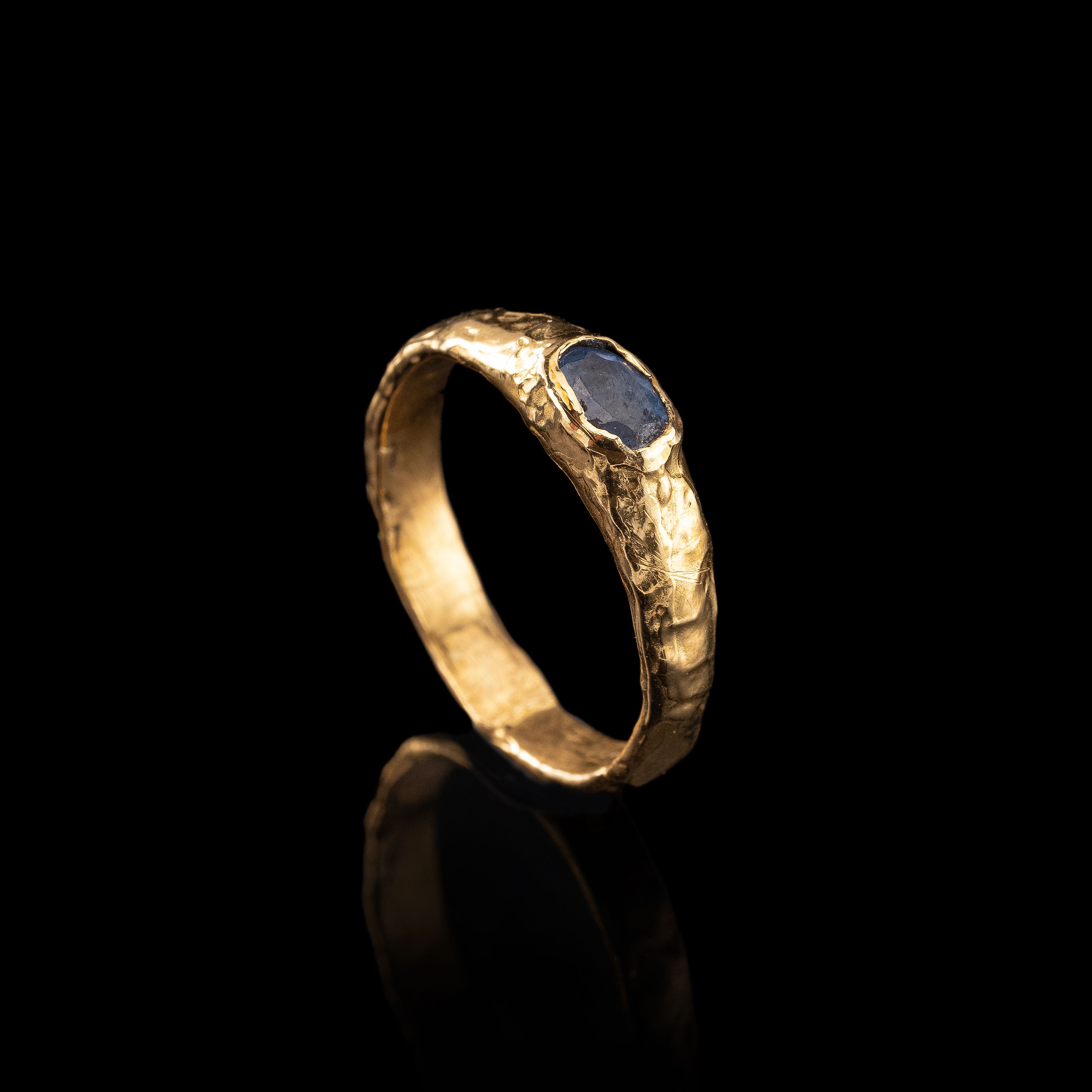 Aurelith Ring