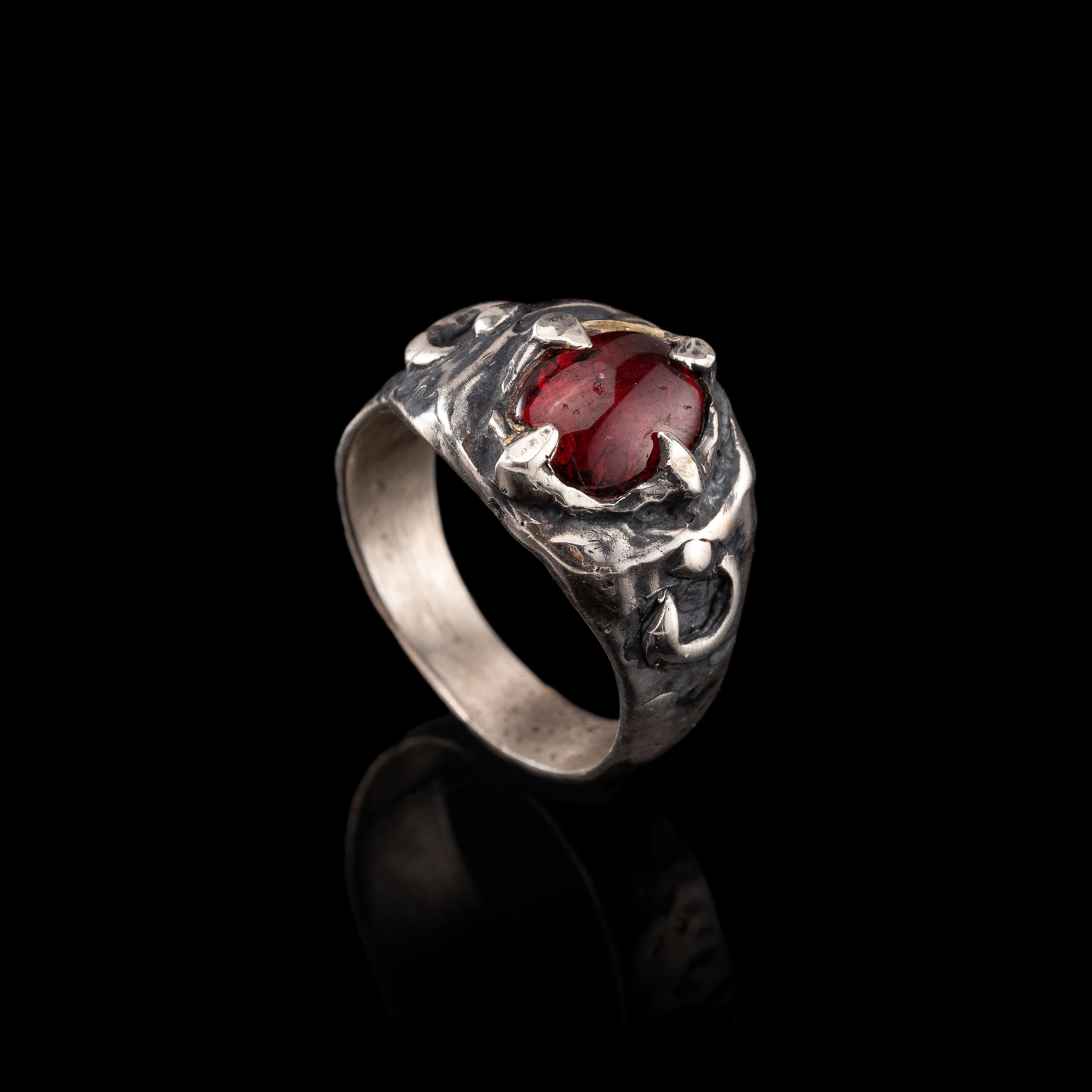 Velmira Ring