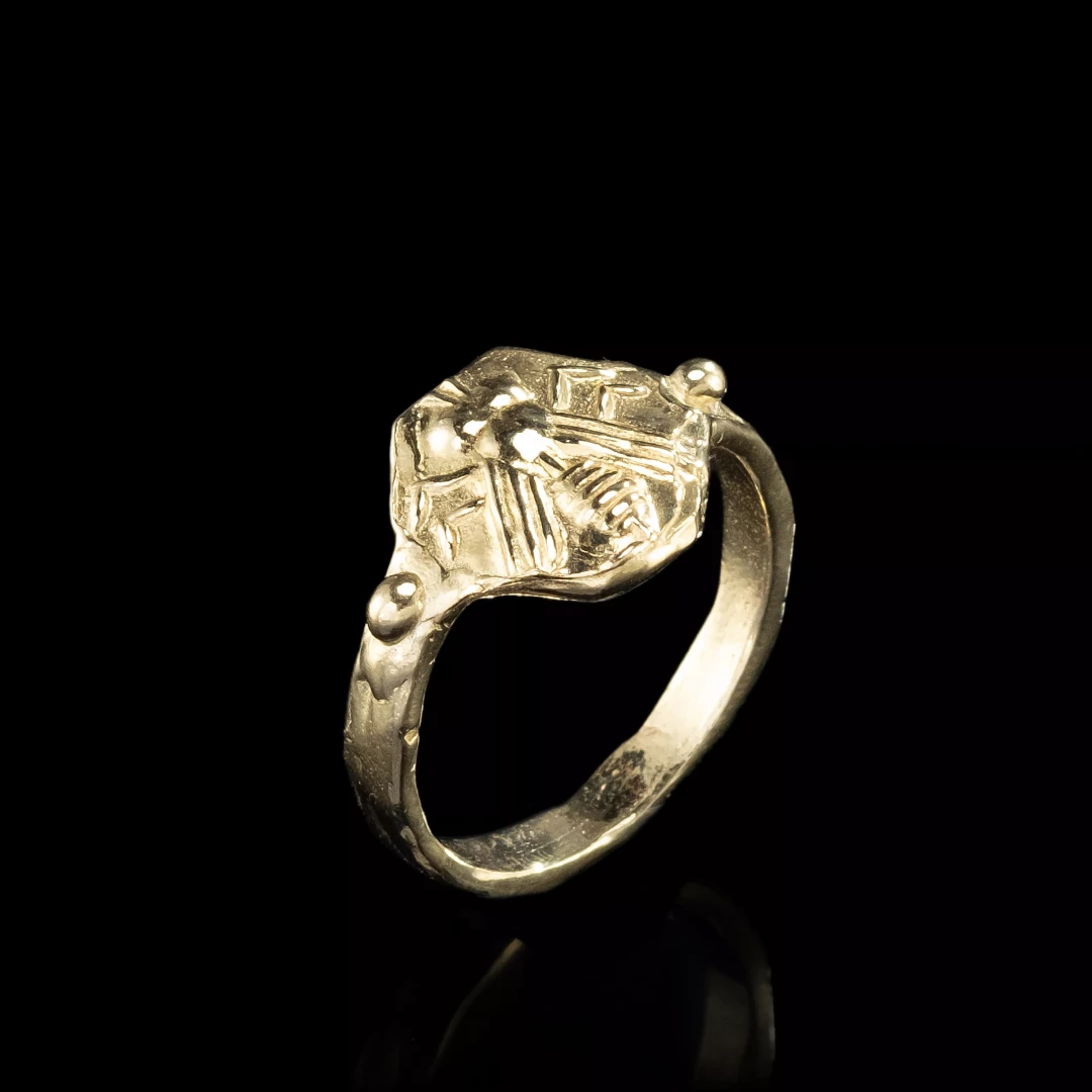 The Buzzing Ring