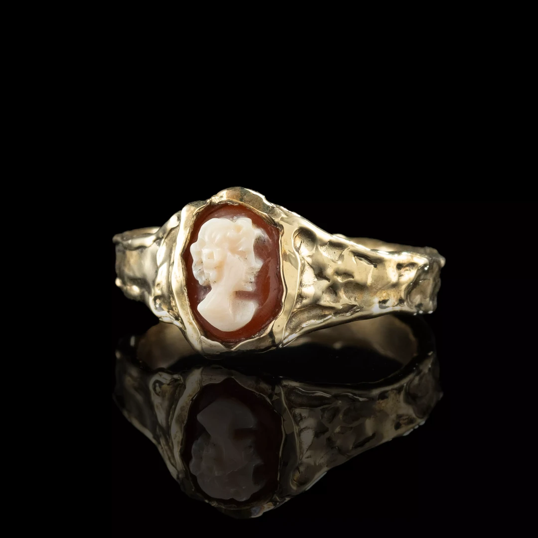 The Heritage Shield Ring