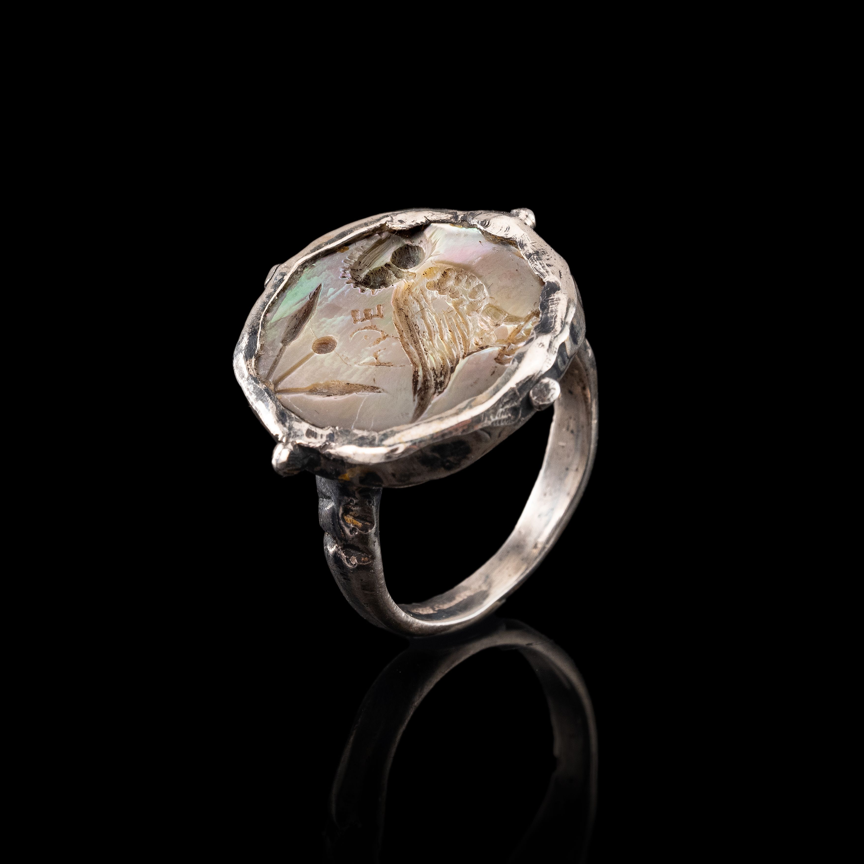 Minerva Ring
