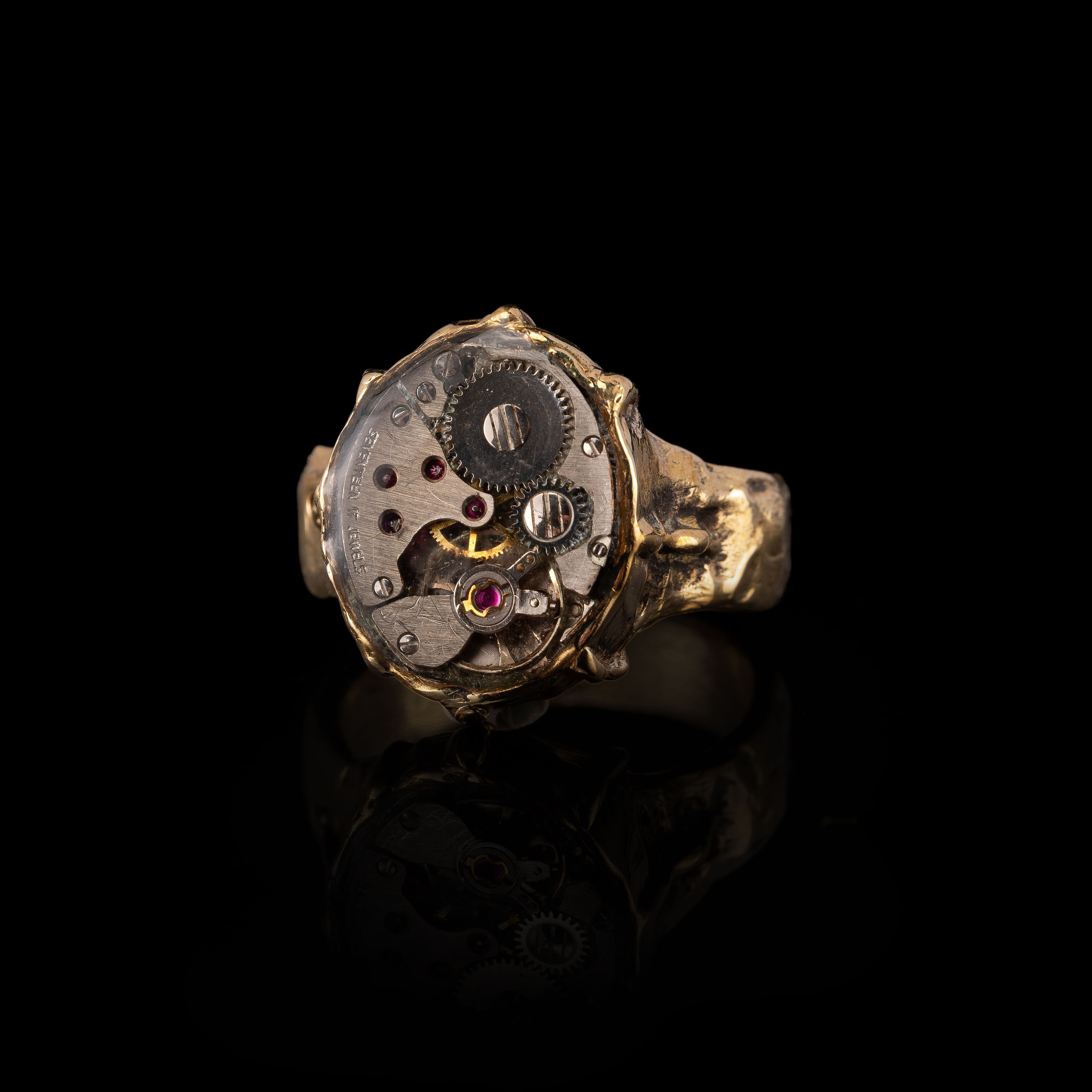 Horologium Ring