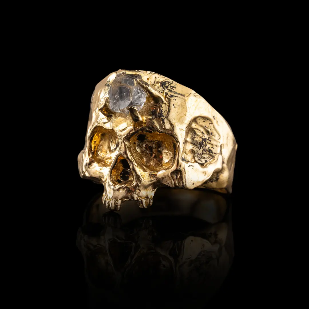 Lucivault Ring