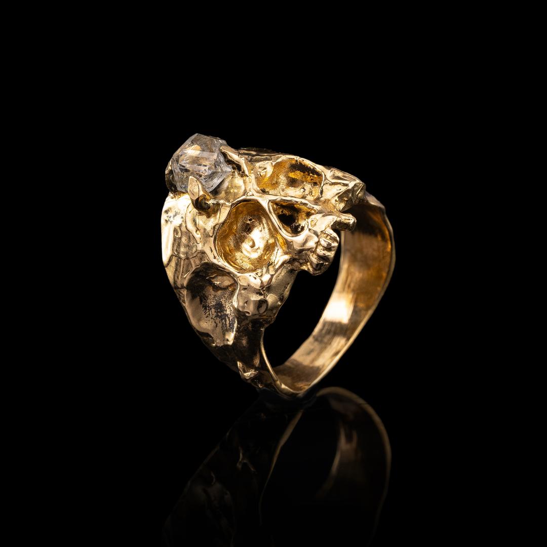Lucivault Ring