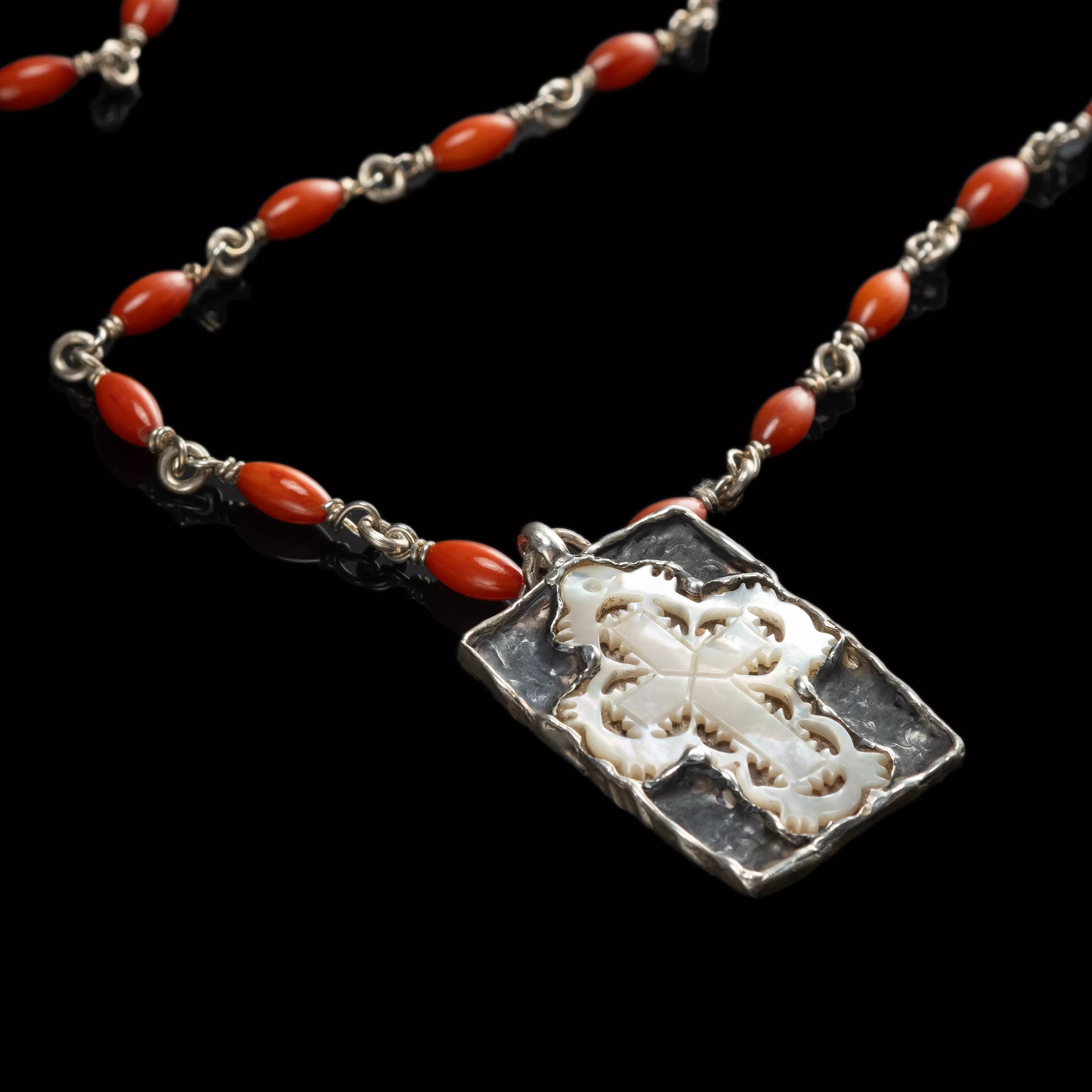 THE LUMINA MOSAIC NECKLACE