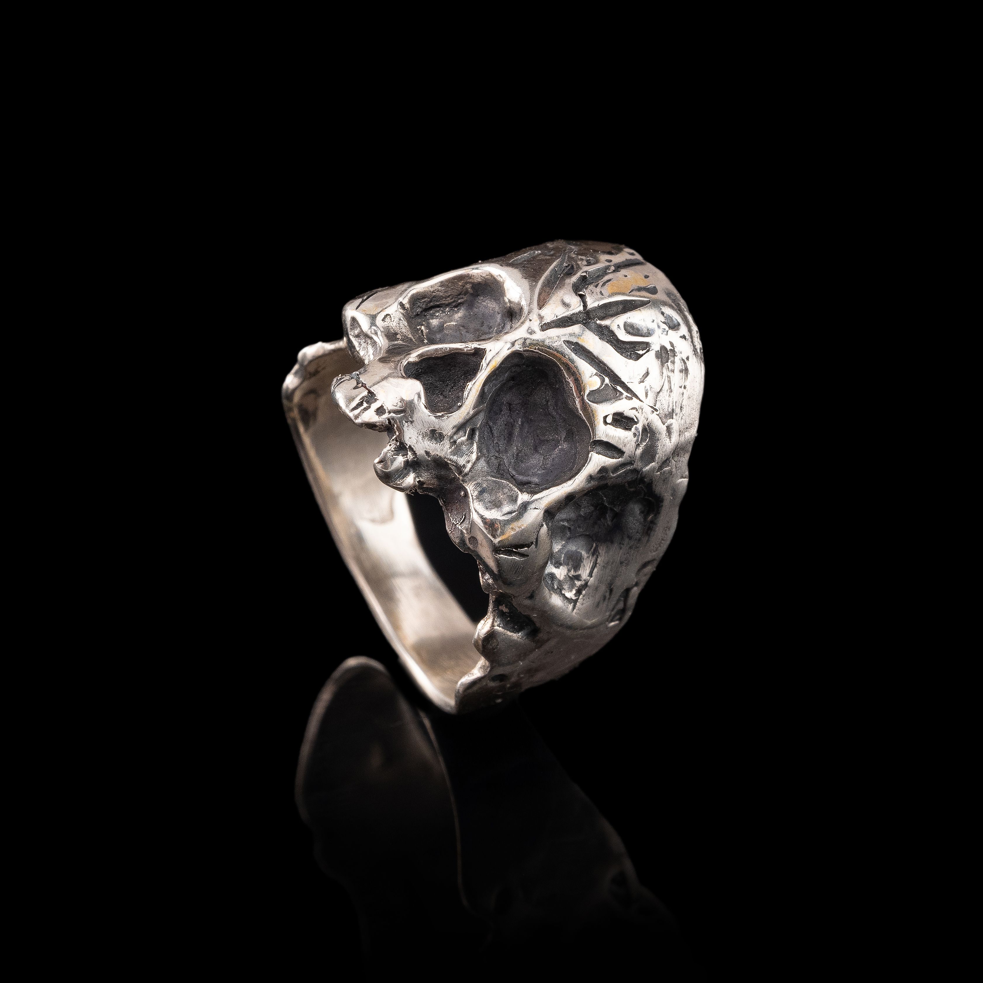 Gravecrown Ring