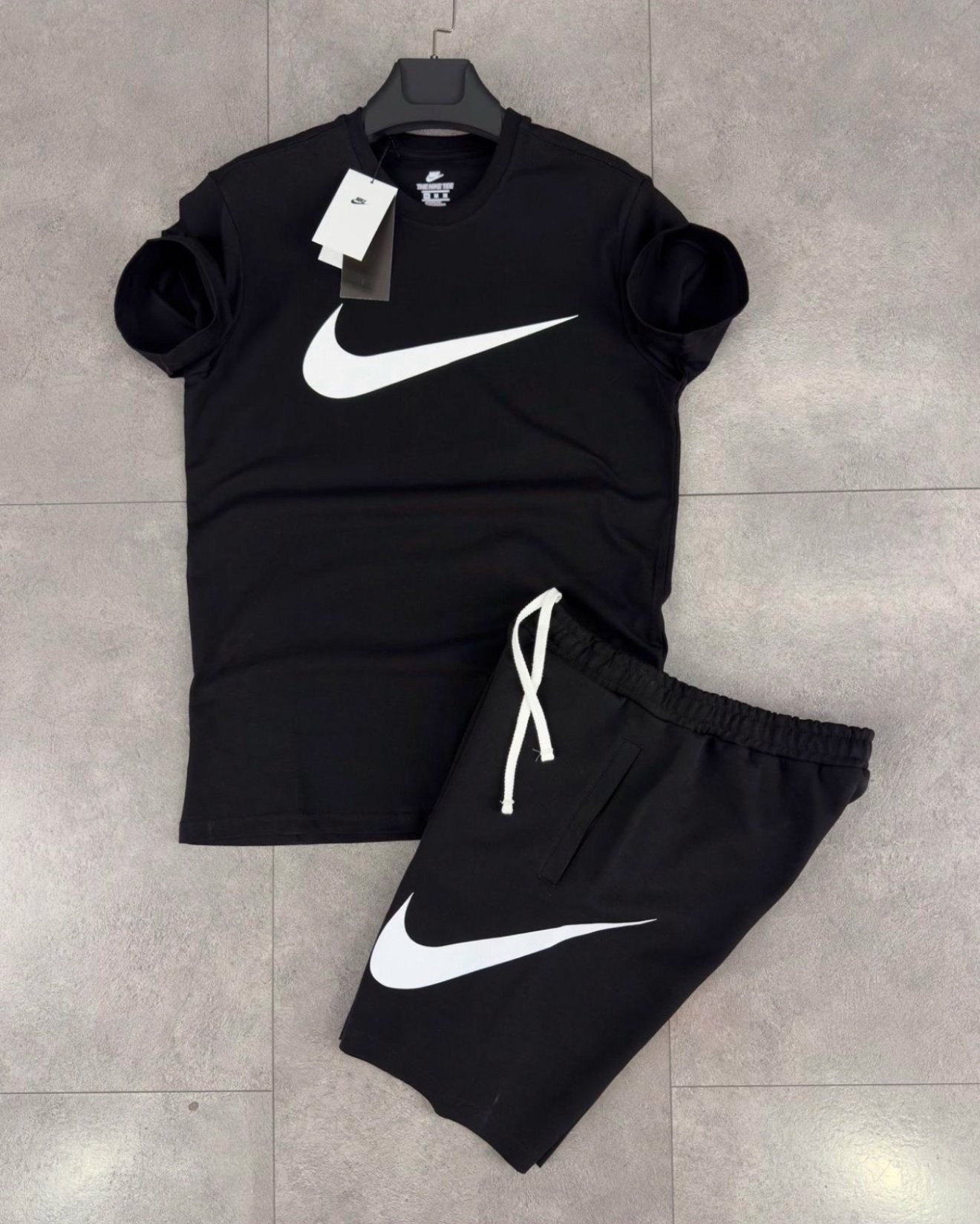 Swoosh Signature Set