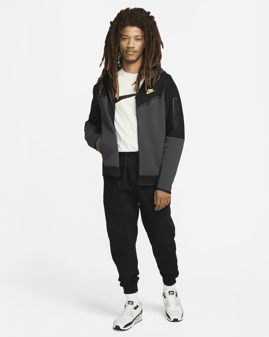 Nike Tech Fleece SS'23 Tracksuit - Black / Smoke / Green