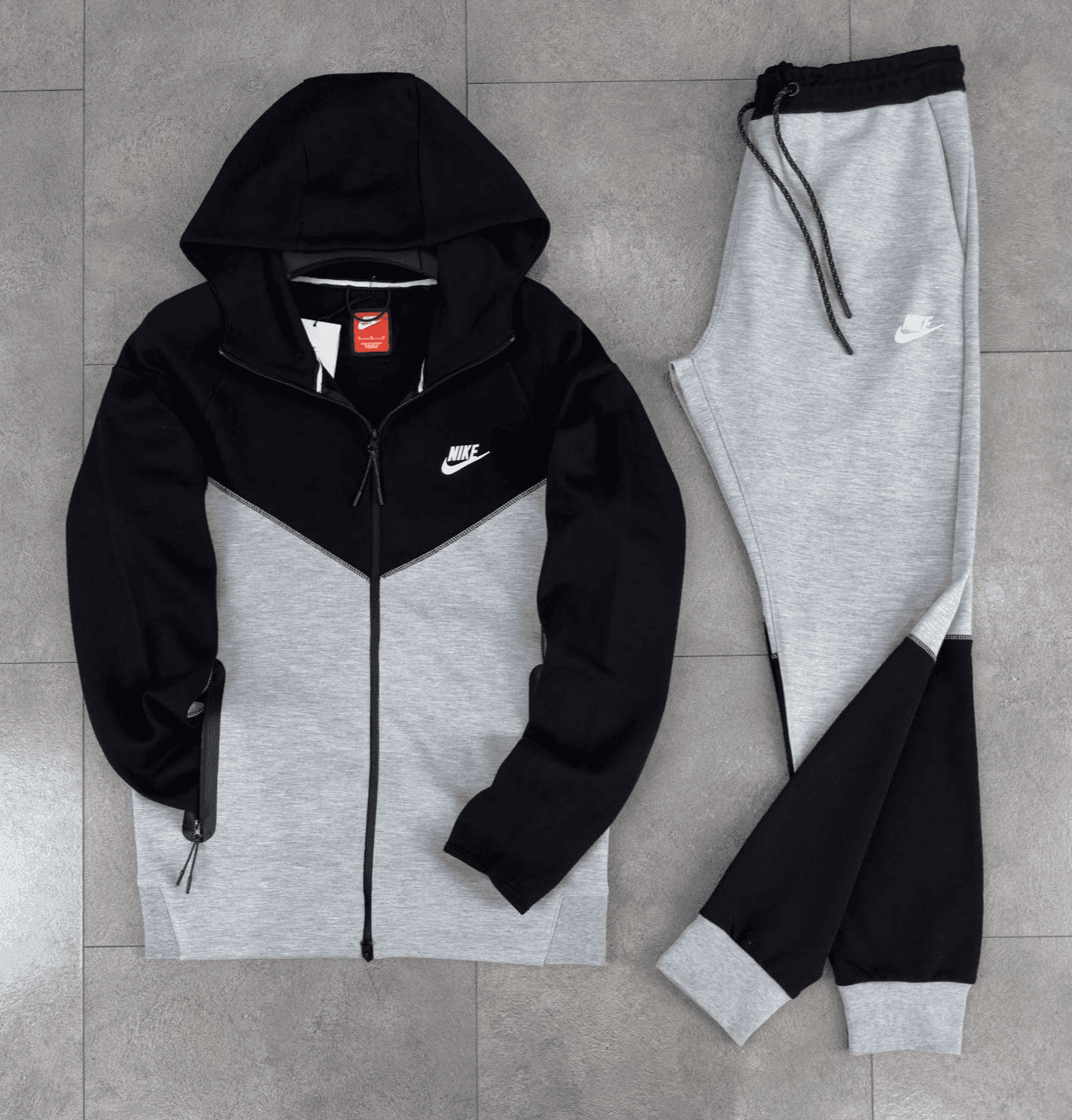 Tech Fleece SS'24 Tracksuit - Black / Grey
