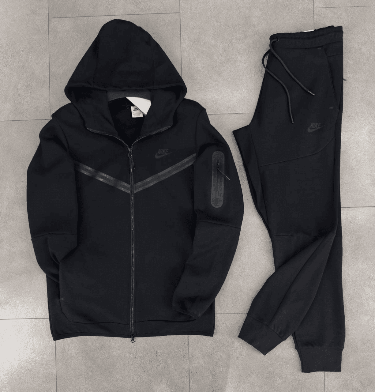 Tech Fleece SS'23 Tracksuit - Black