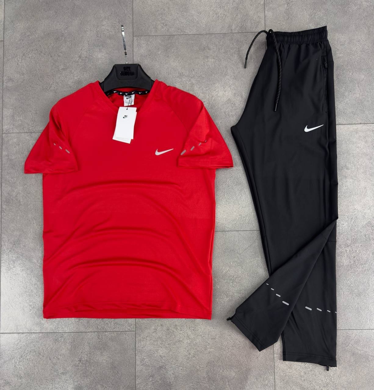 Nike Sportswear Premium Summer Set - Kırmızı / Siyah