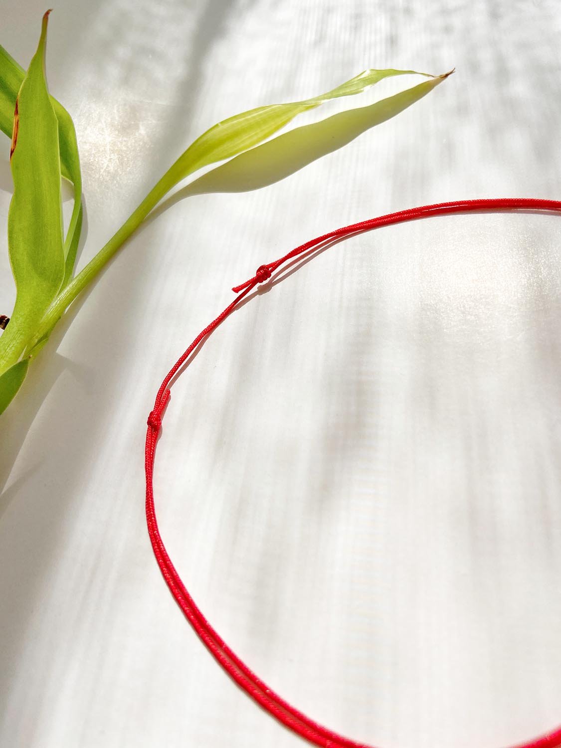 Kırmızı İp Choker Kolye