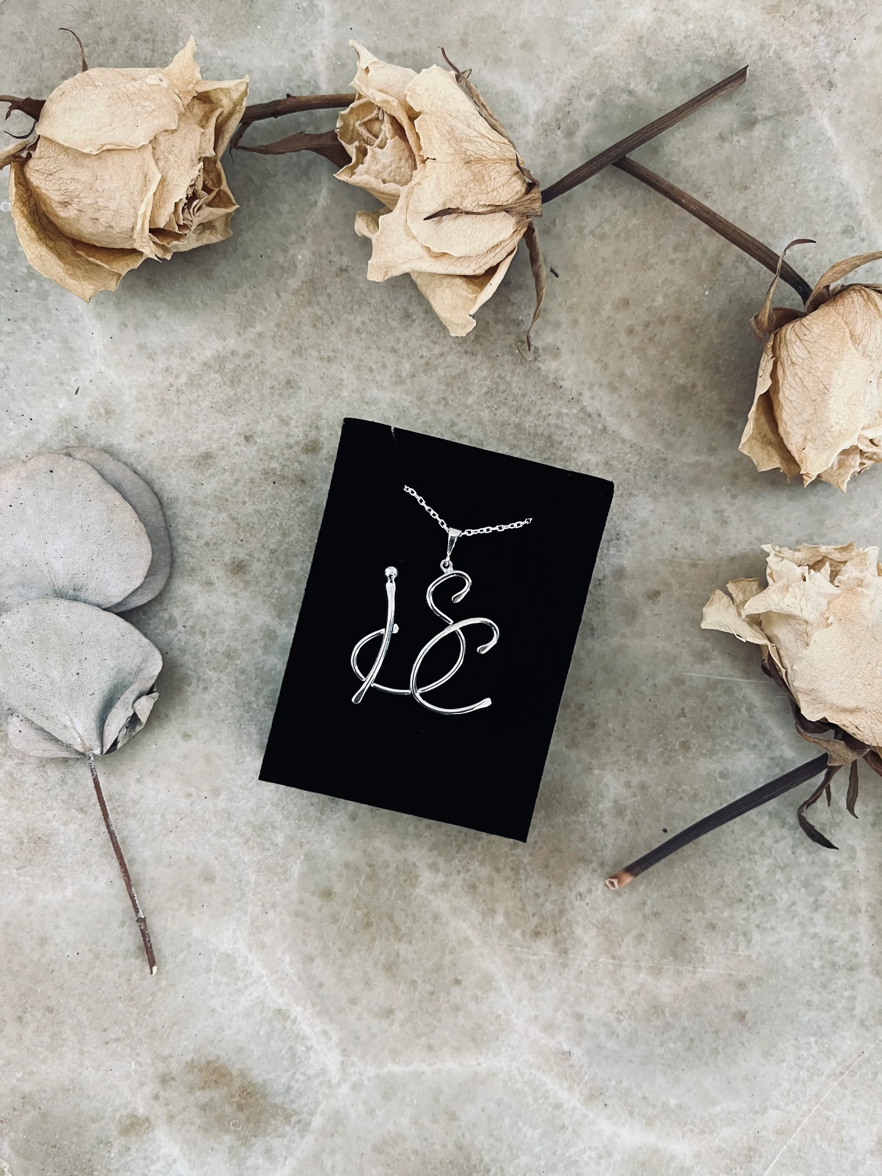 Üçlü Harf Kolye - İSC