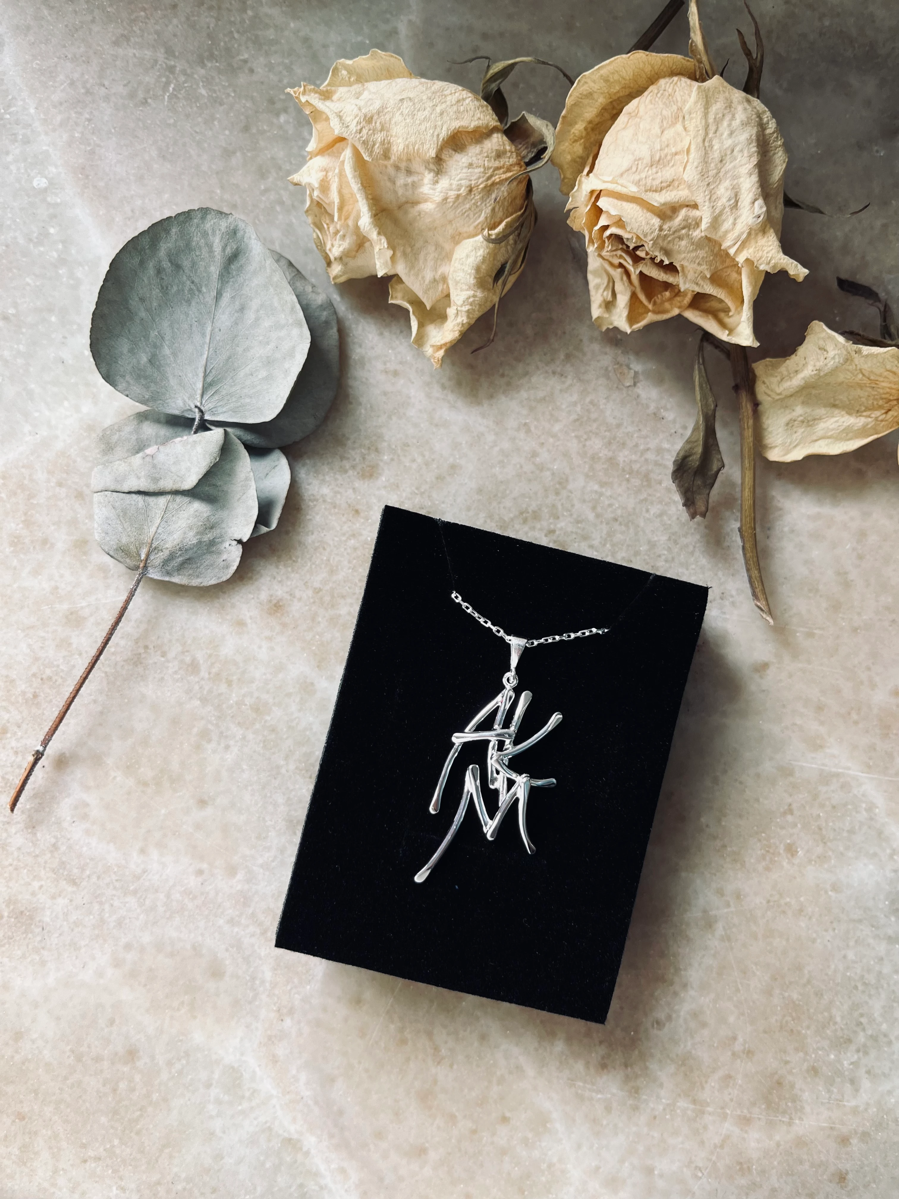 Üçlü Harf Kolye - AKM