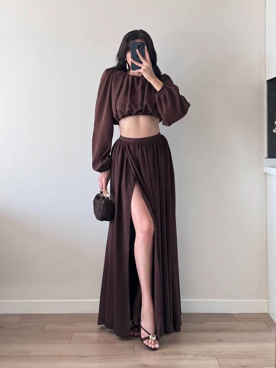 Büzgülü Vatkalı Crop & Yırtmaçlı Maxi Etek İkili Takım - Kahverengi