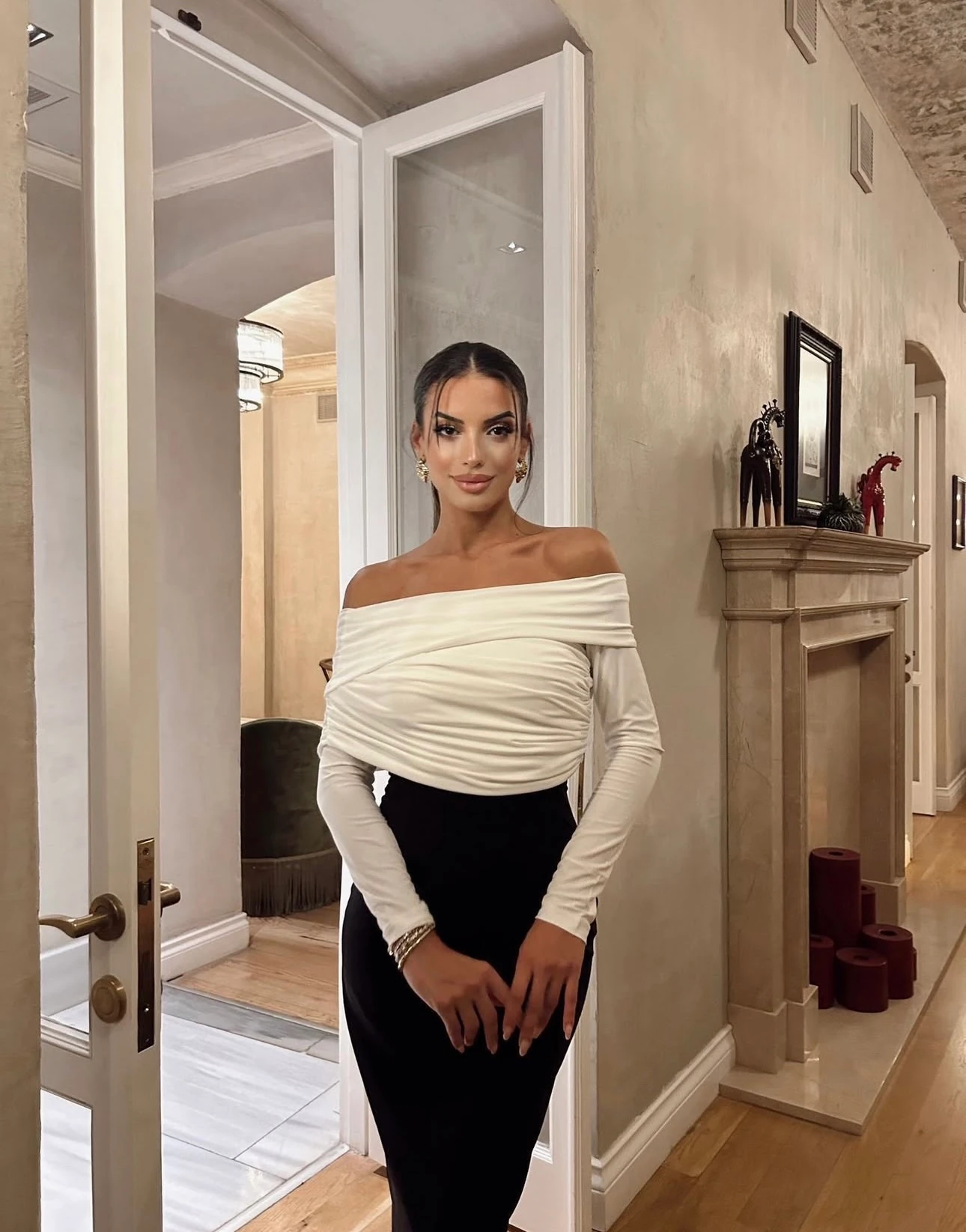 Off Shoulder Drapeli Siyah-Beyaz Maxi Elbise