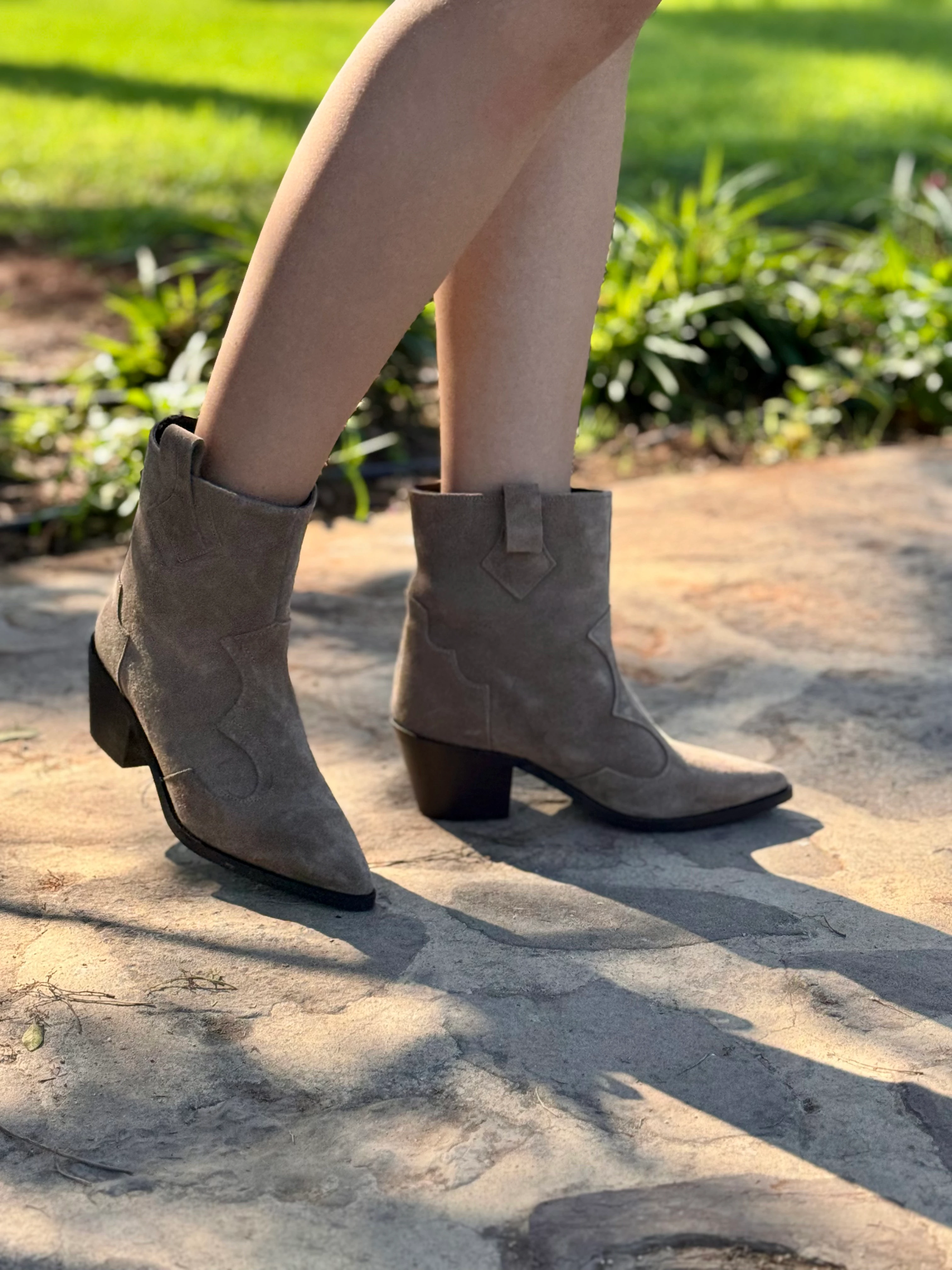 Etary Gerçek Süet Deri Western Bot - Vizon