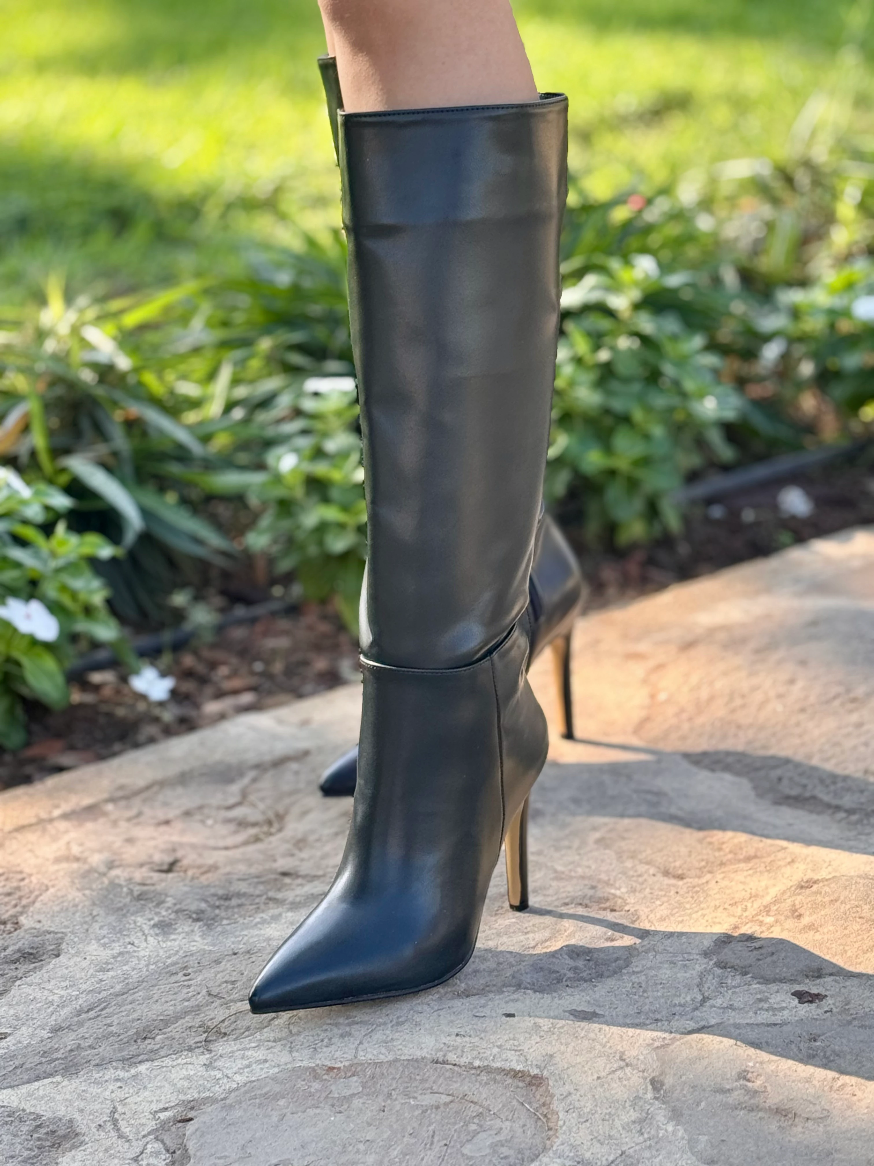 Noir İnce Yüksek Topuklu Sivri Burun Çizme - Siyah