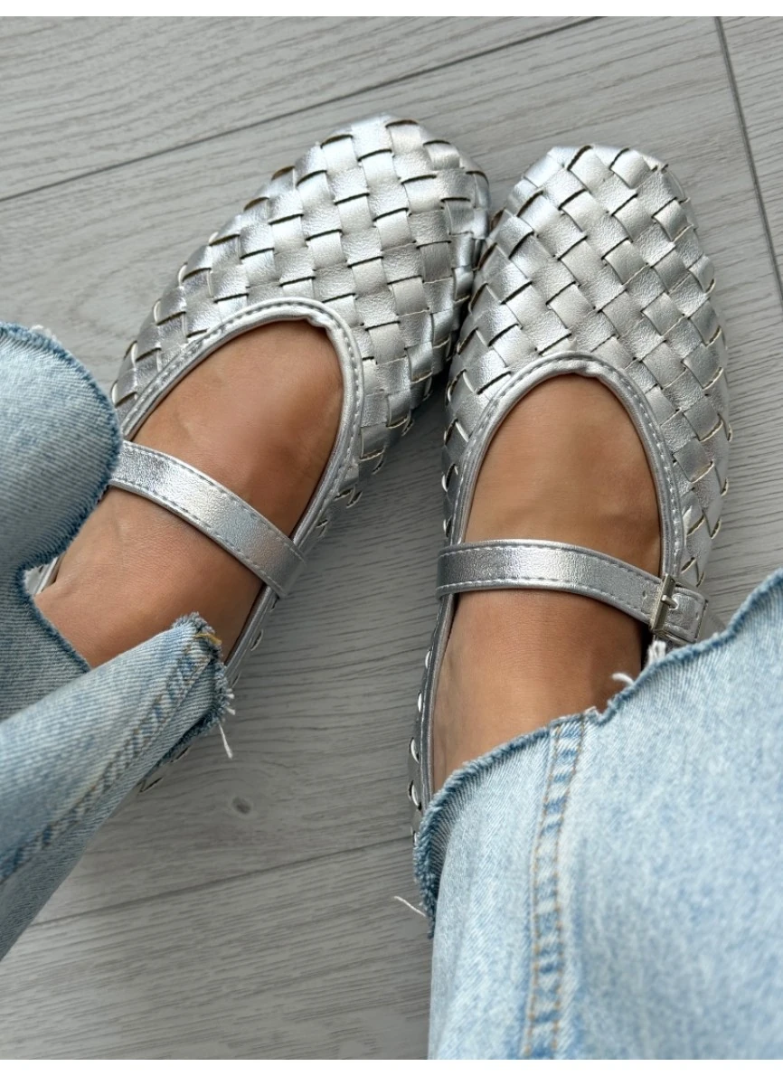 Brian Örgü Detaylı Tokalı Babet