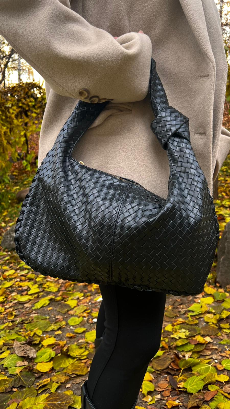 Holy Omuz Çantası - Siyah