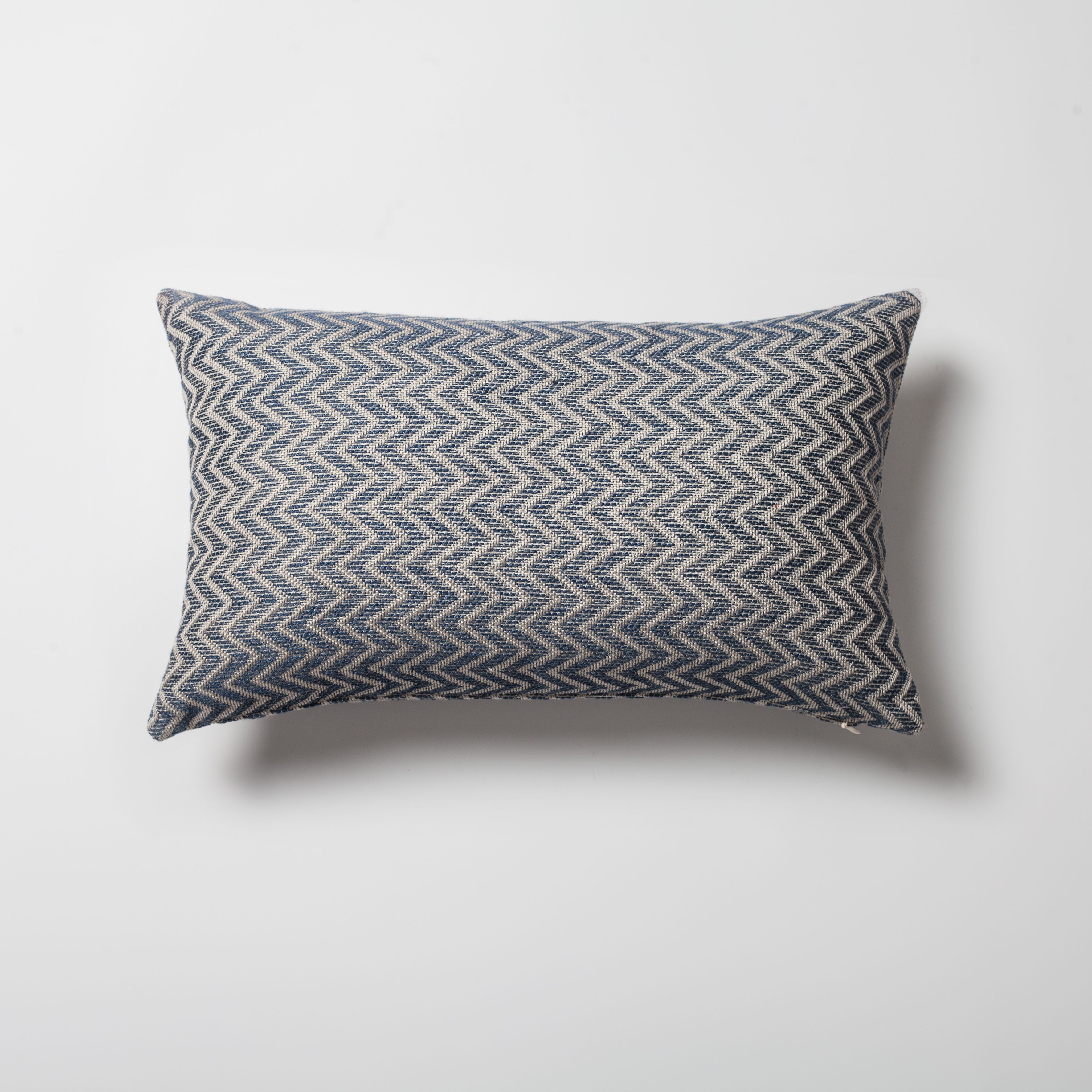 "Orsa" - Linen Zigzag Patterned Weave Pillow 12x20 Inch - Blue (Cover Only)