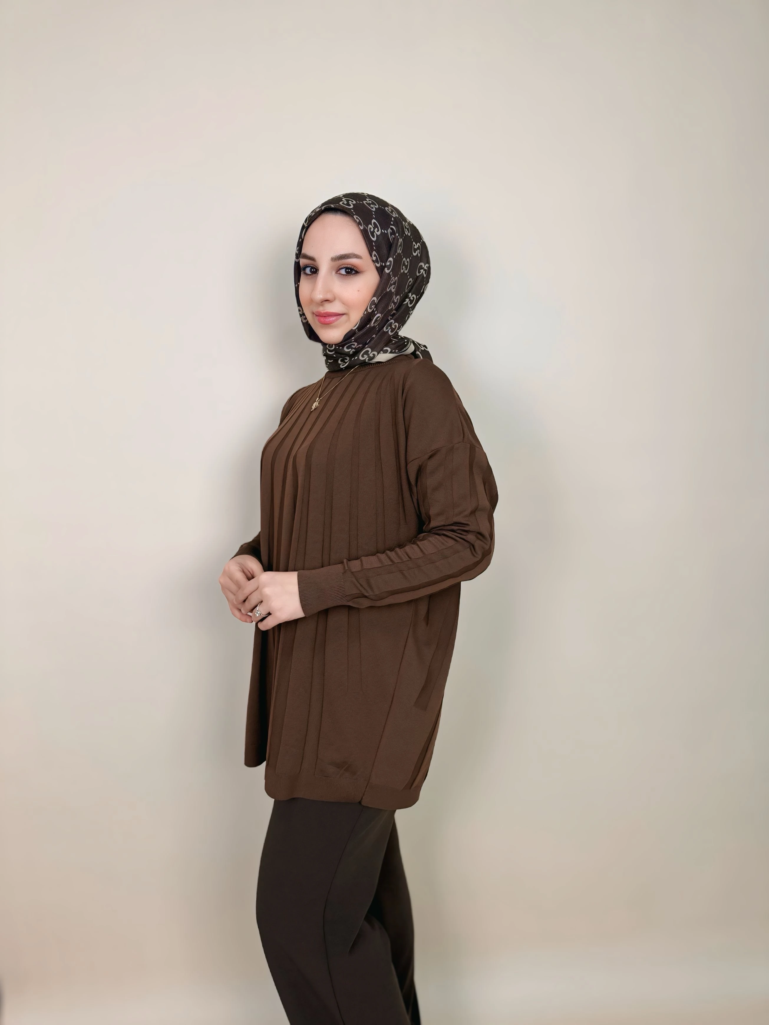 Plise Detaylı Relax Fit Tesettür Tunik - kahverengi